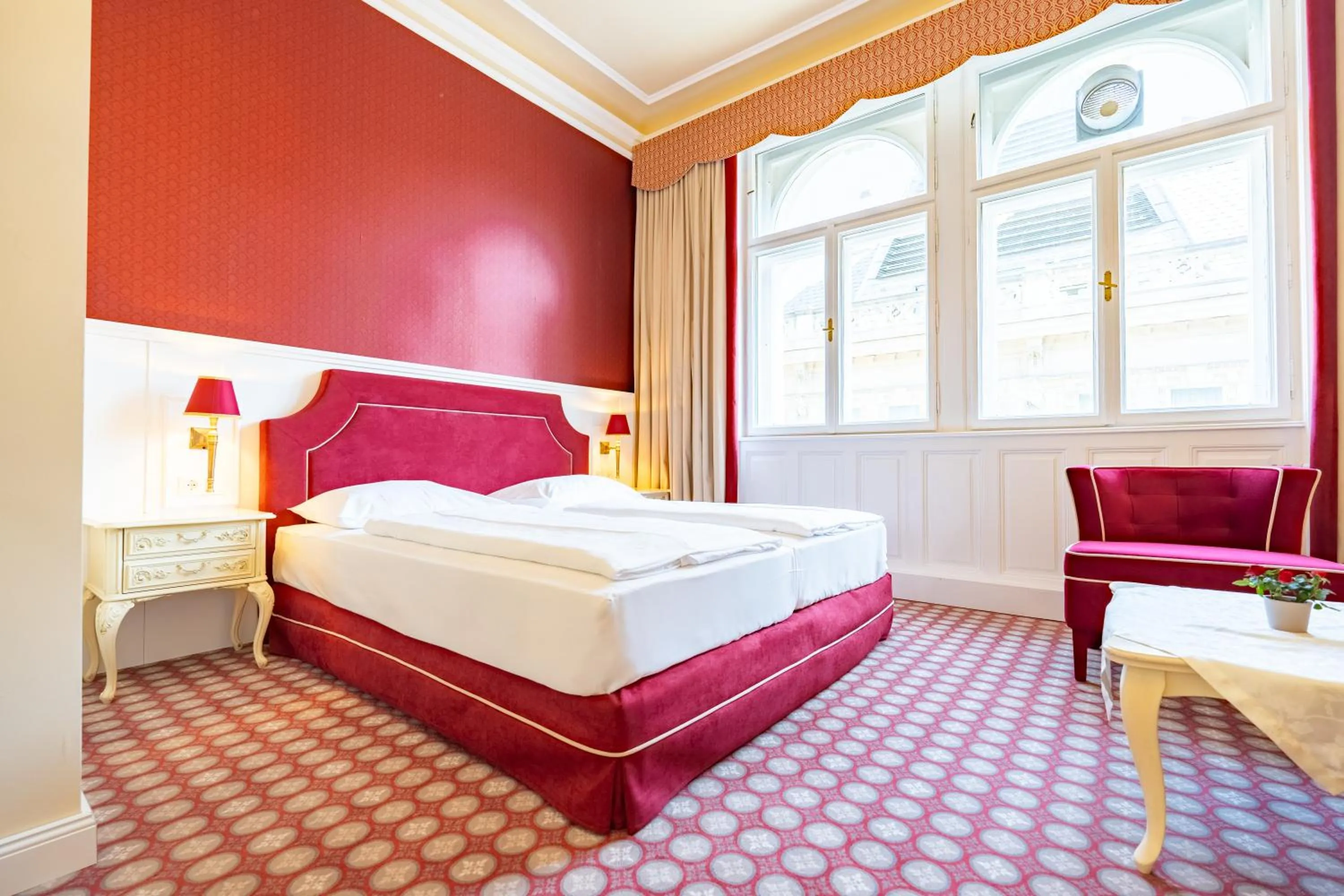 Bed in Aviano Boutique Hotel