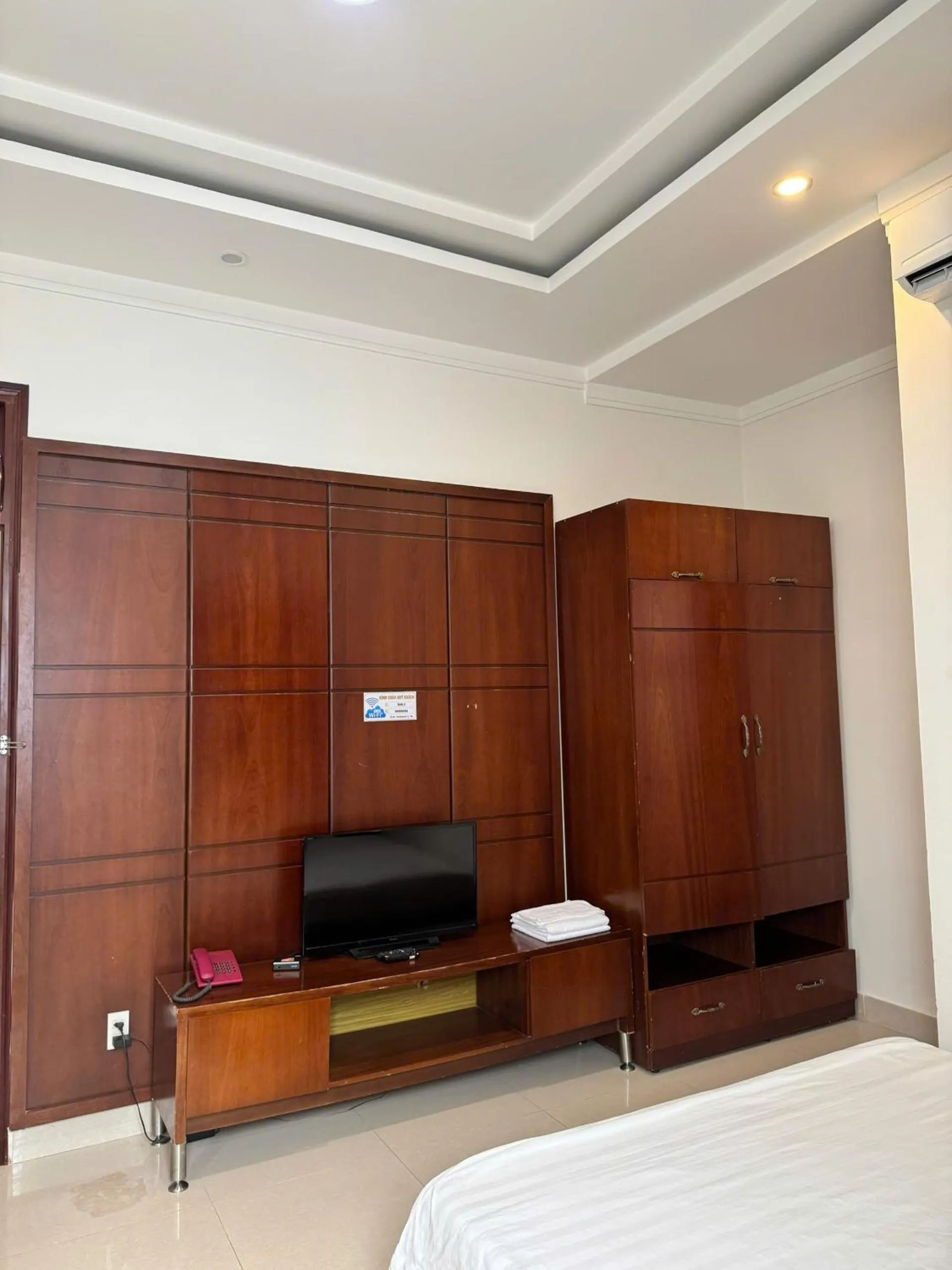 Photo of the whole room, Bed in Hoàng Anh hotel