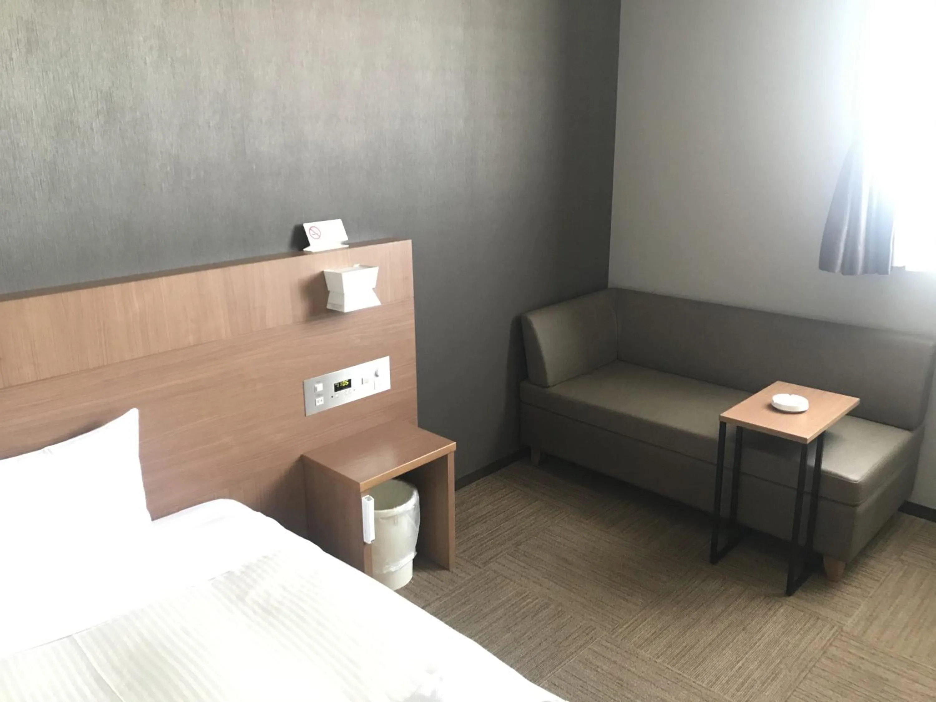 Photo of the whole room, Bed in Sunrise Choshi