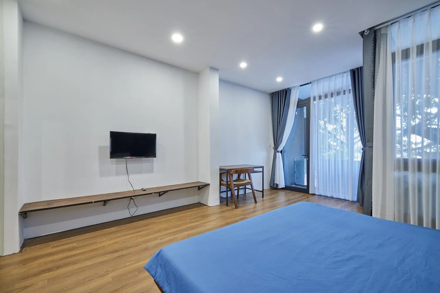 TV and multimedia, Bed in The Garden Capsule Hotel