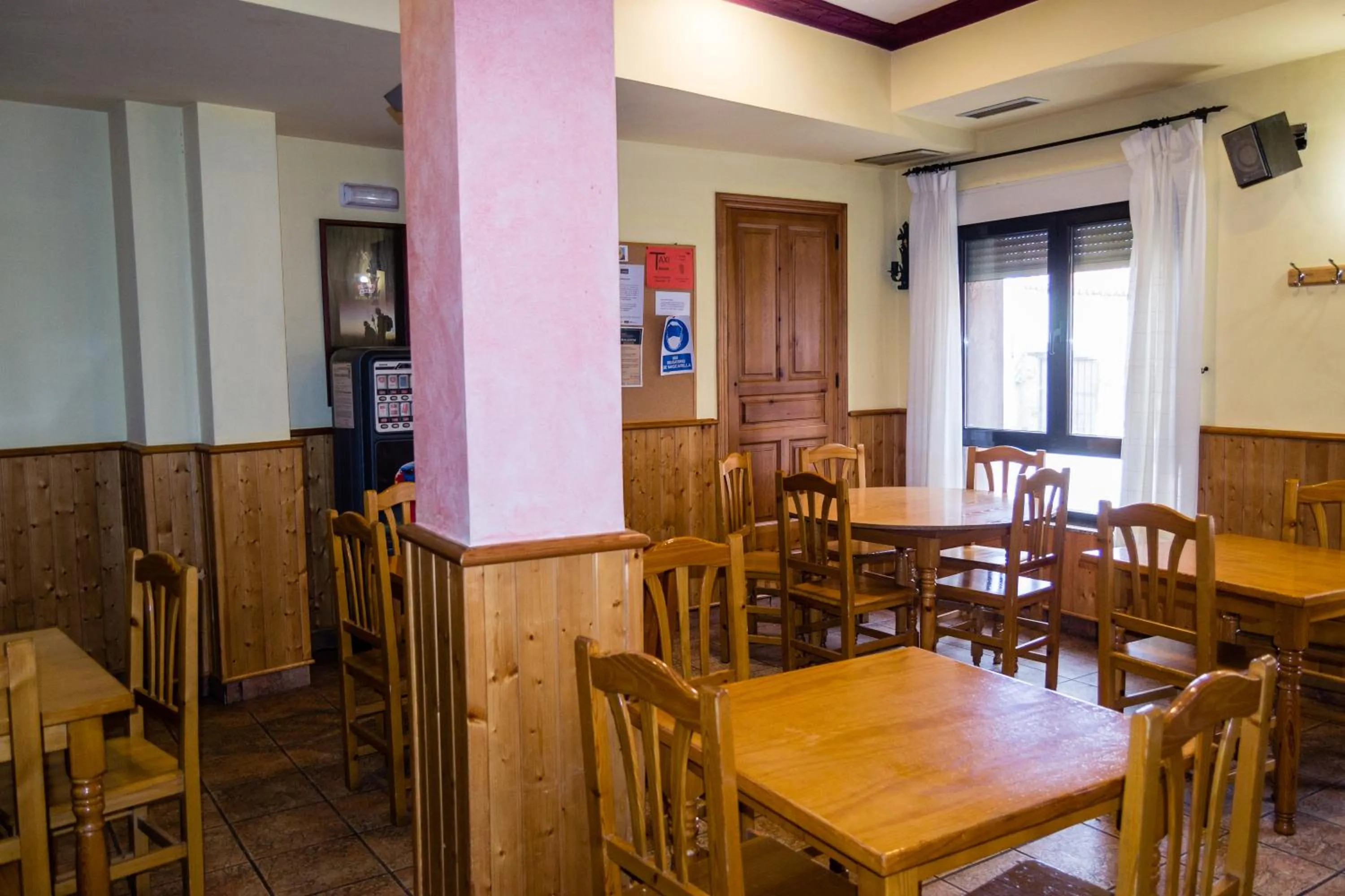 El Roble Hotel Restaurante