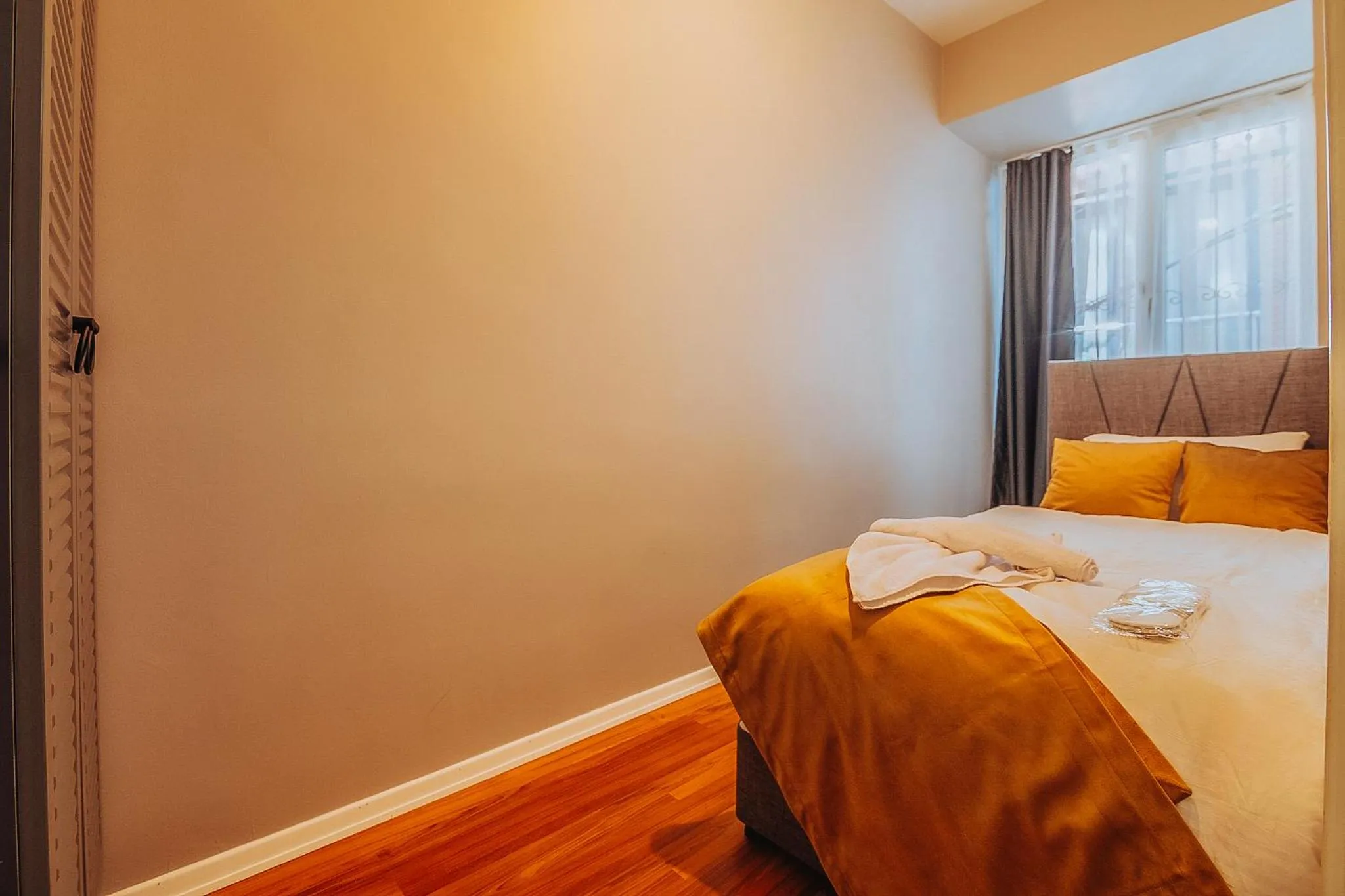 Bed in Taksim Wonder Suites