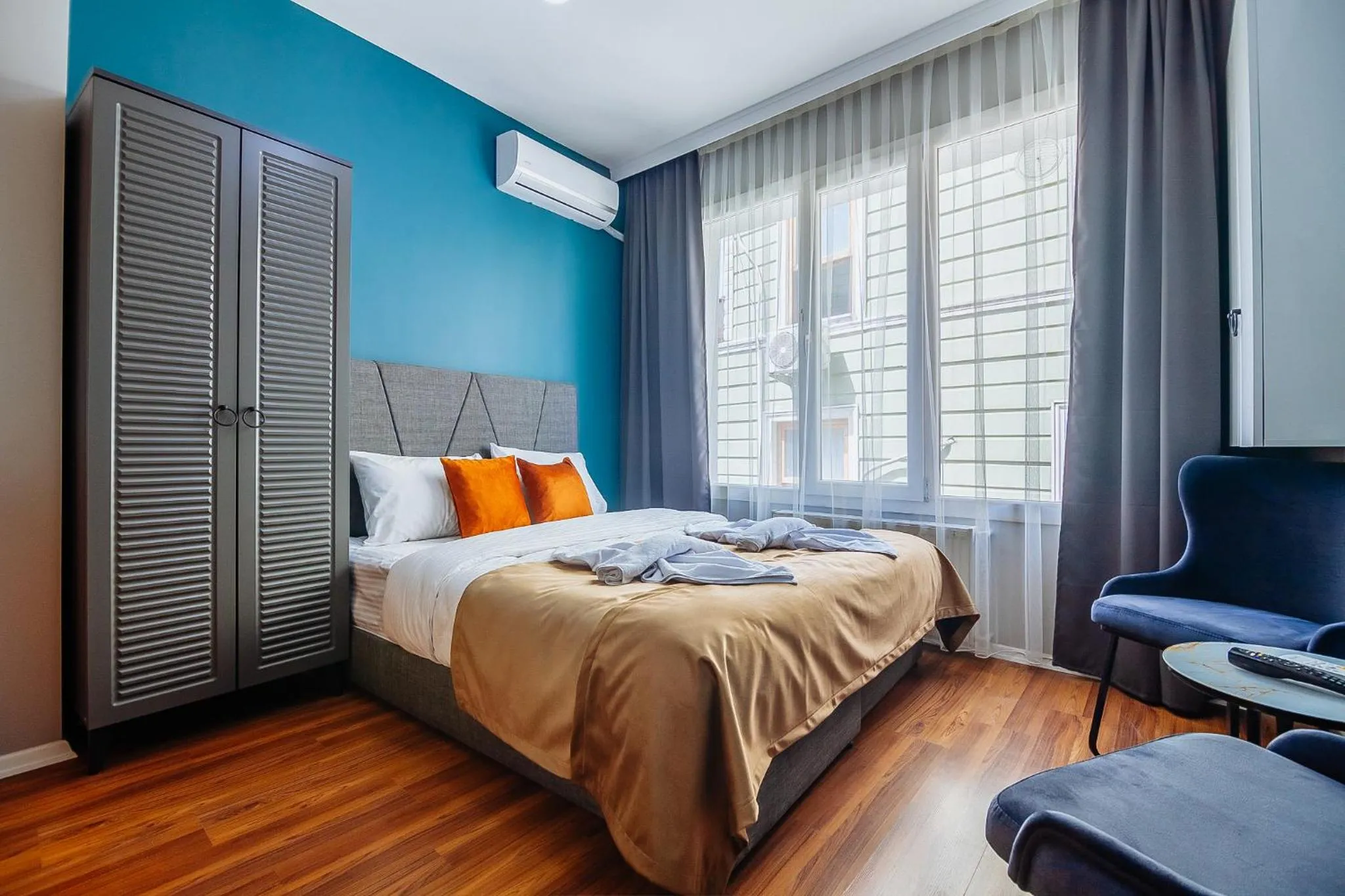 Bed in Taksim Wonder Suites