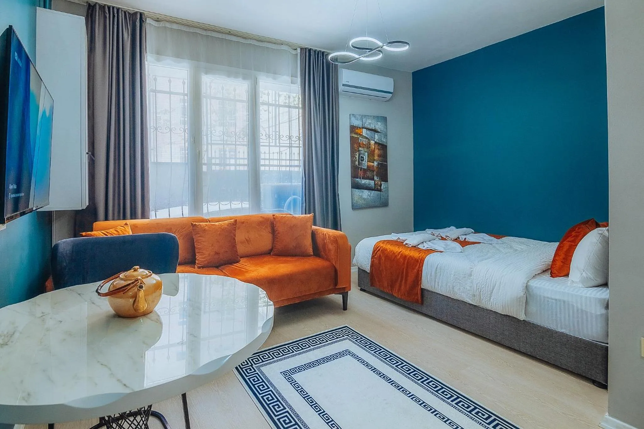 TV and multimedia, Bed in Taksim Wonder Suites