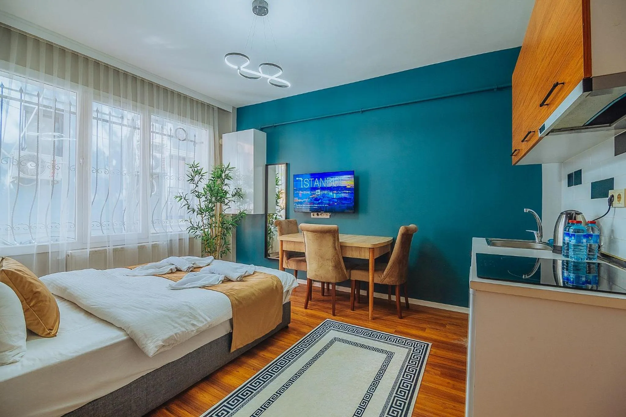 Bed in Taksim Wonder Suites