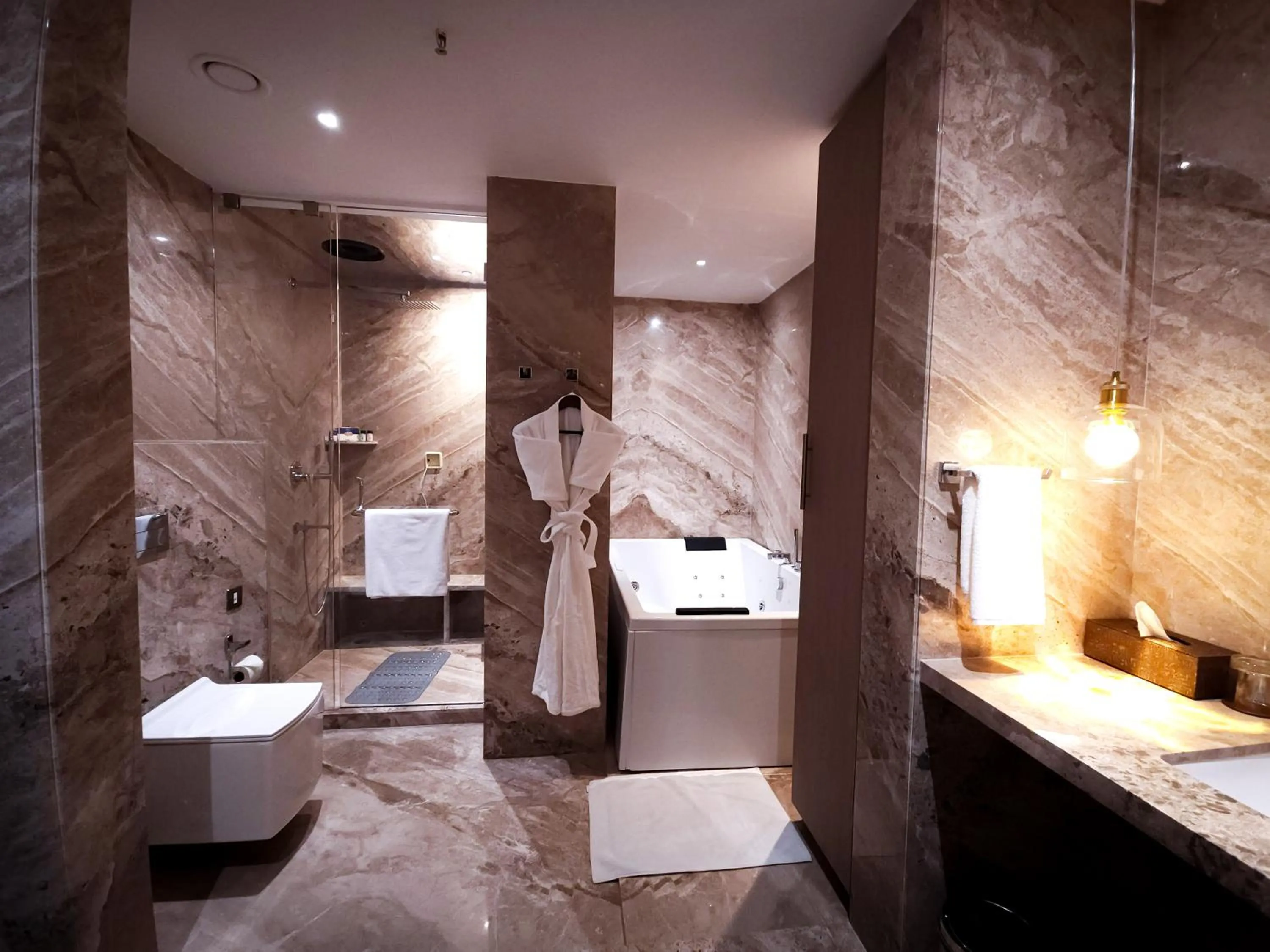 Shower in Morvee Hotels Durgapur