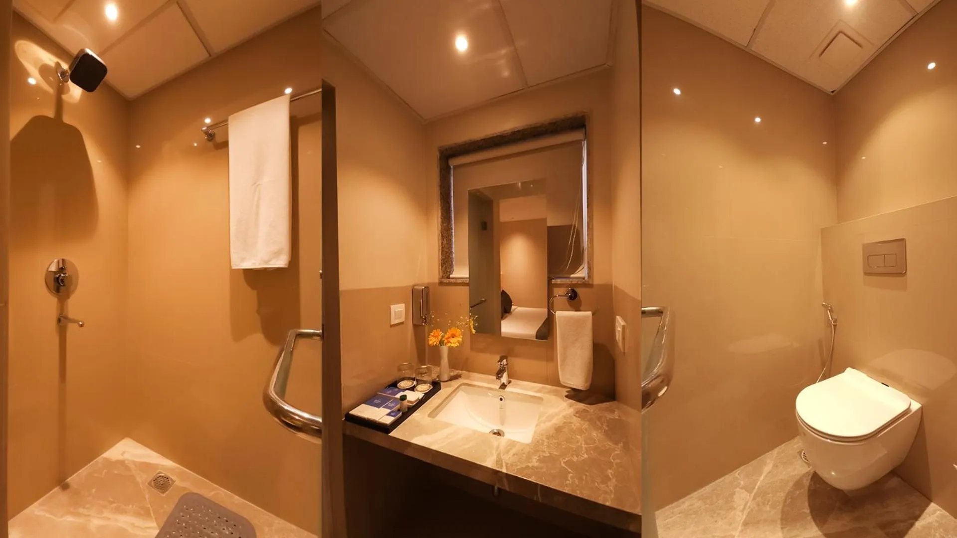 Shower in Morvee Hotels Durgapur