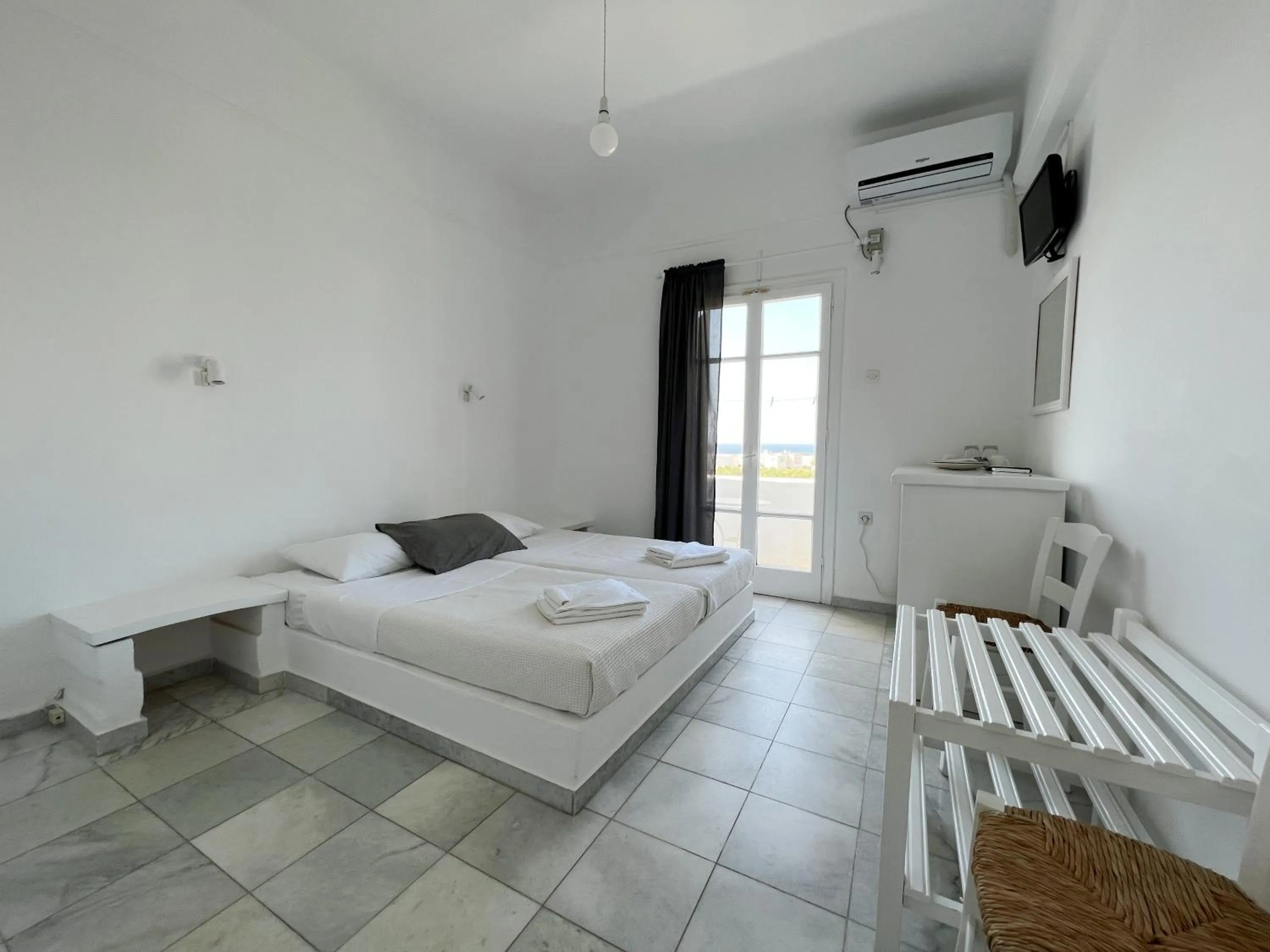 Bed in Hotel Anezina