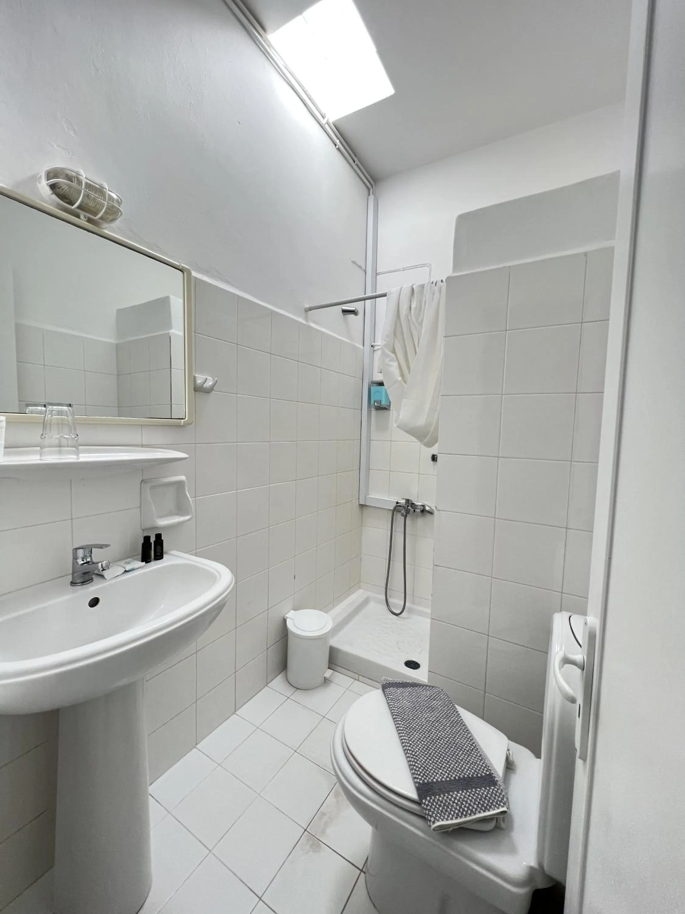 Bathroom in Hotel Anezina