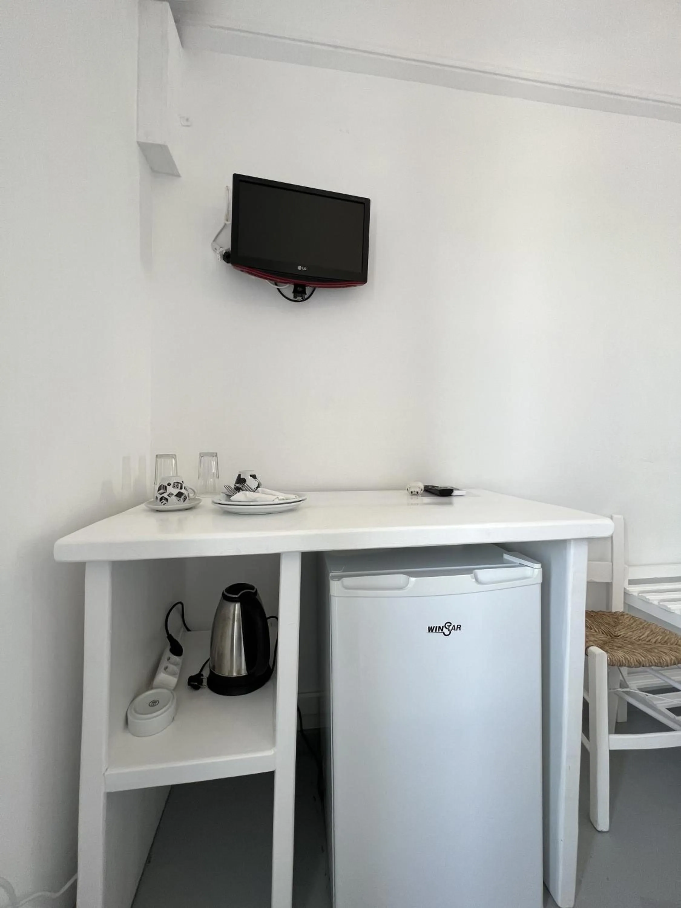 TV/Entertainment Center in Hotel Anezina