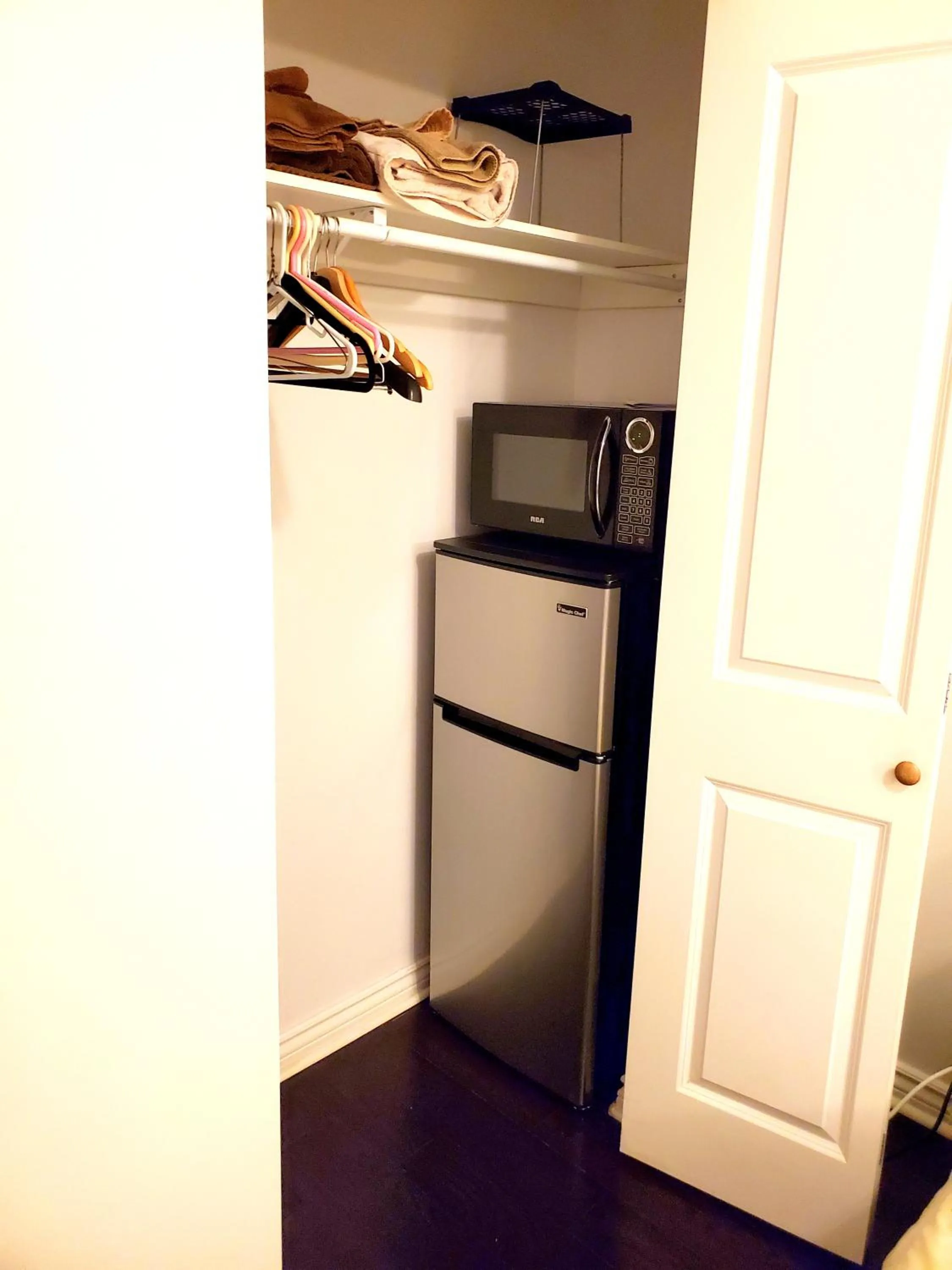 Kitchen or kitchenette in Maison Montplaisir