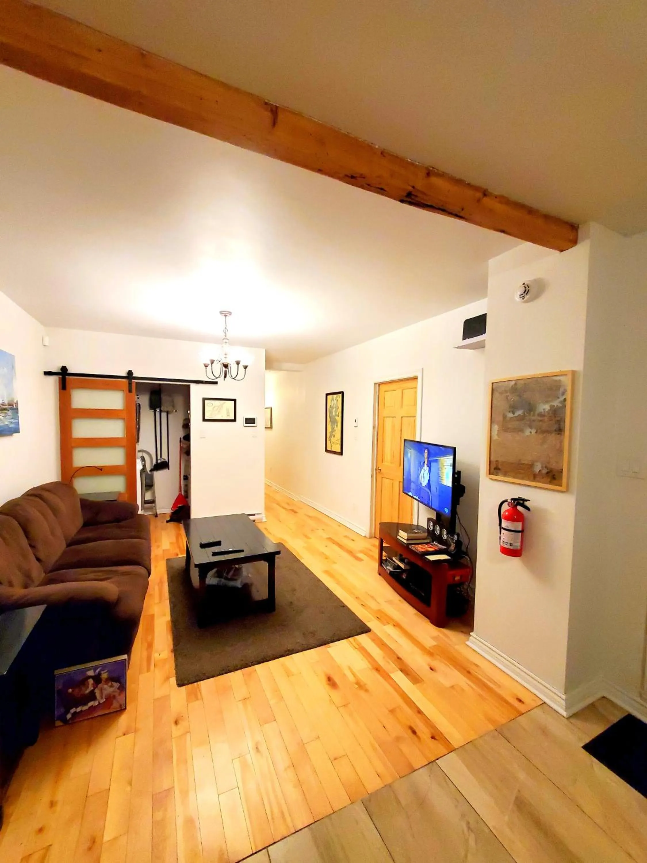 Communal lounge/ TV room in Maison Montplaisir