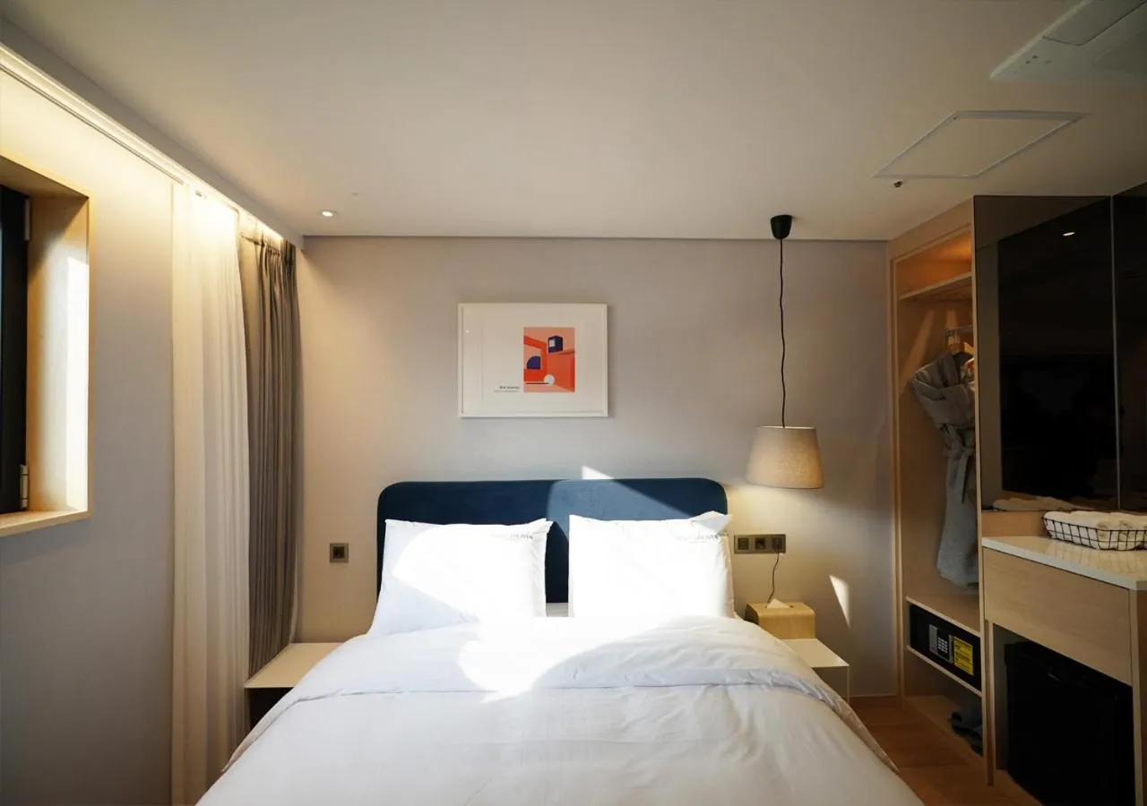 Photo of the whole room, Bed in Nampo Ocean2Heaven Hotel& Spa