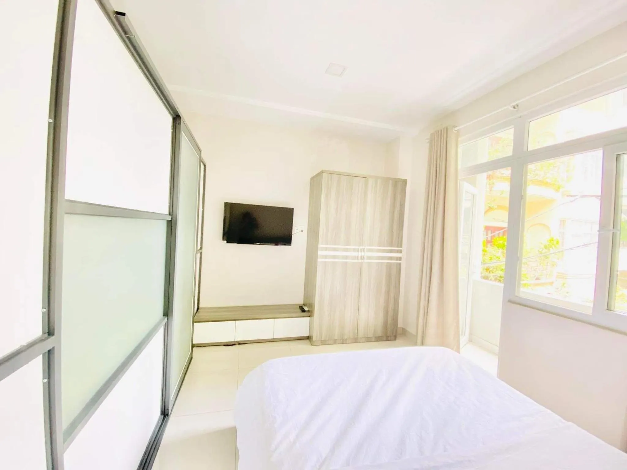 Bedroom, Bed in EMERALD APARTMENTS