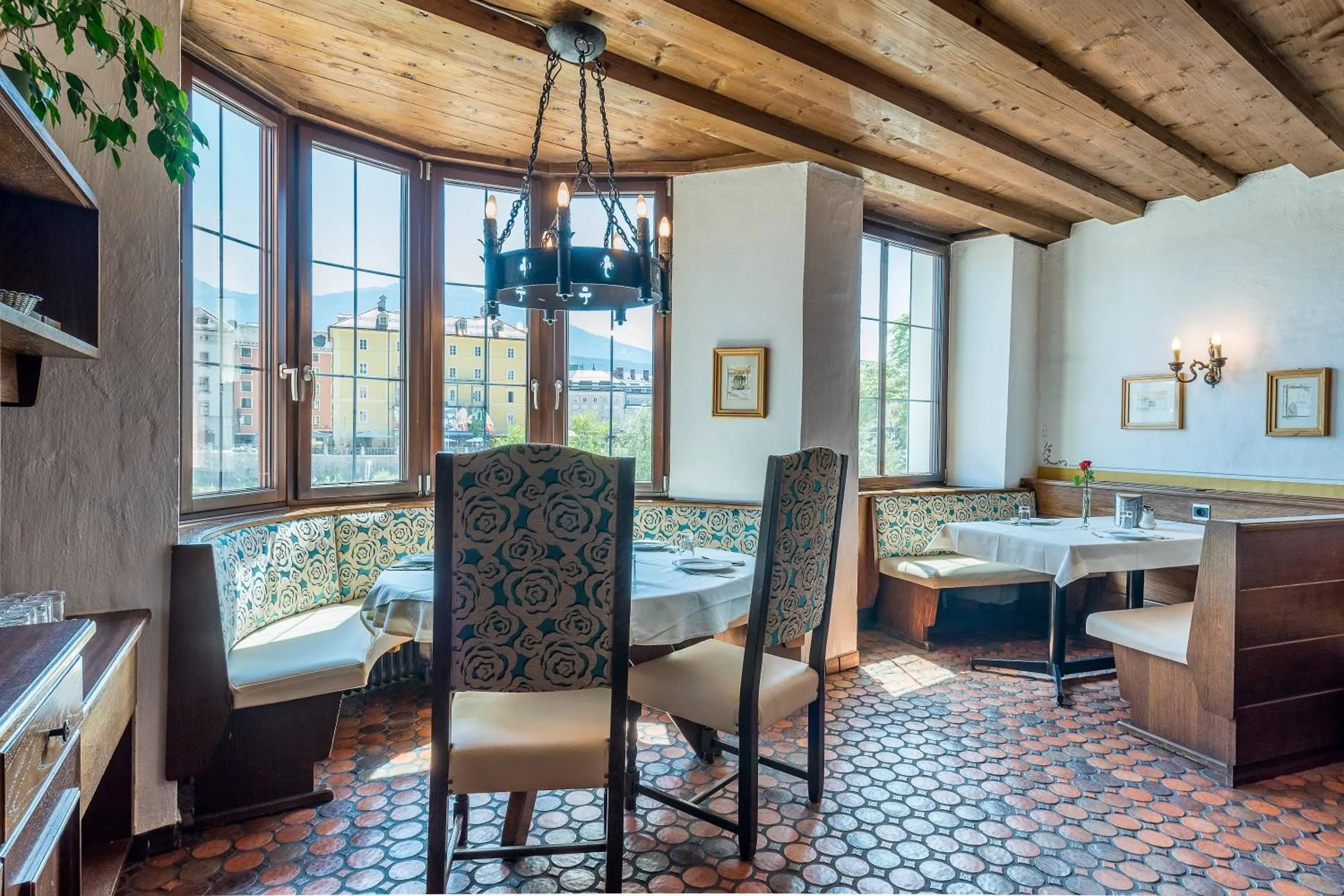 Breakfast in Hotel Mondschein