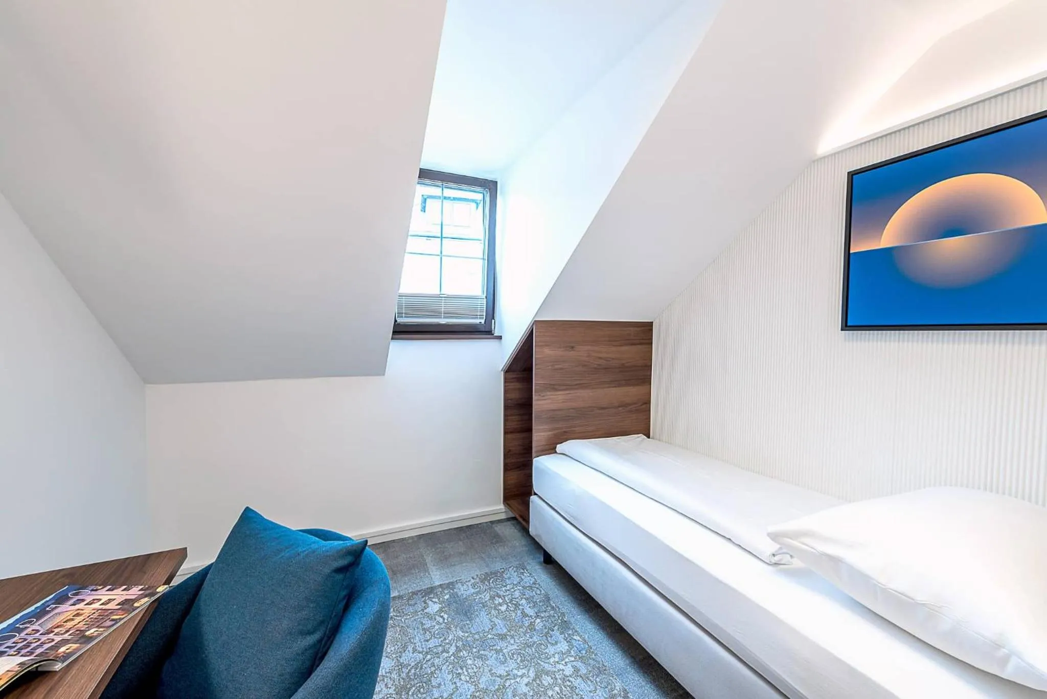 Bed in Hotel Mondschein