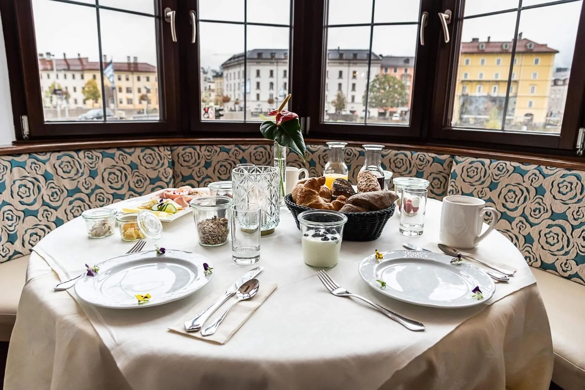 Breakfast in Hotel Mondschein