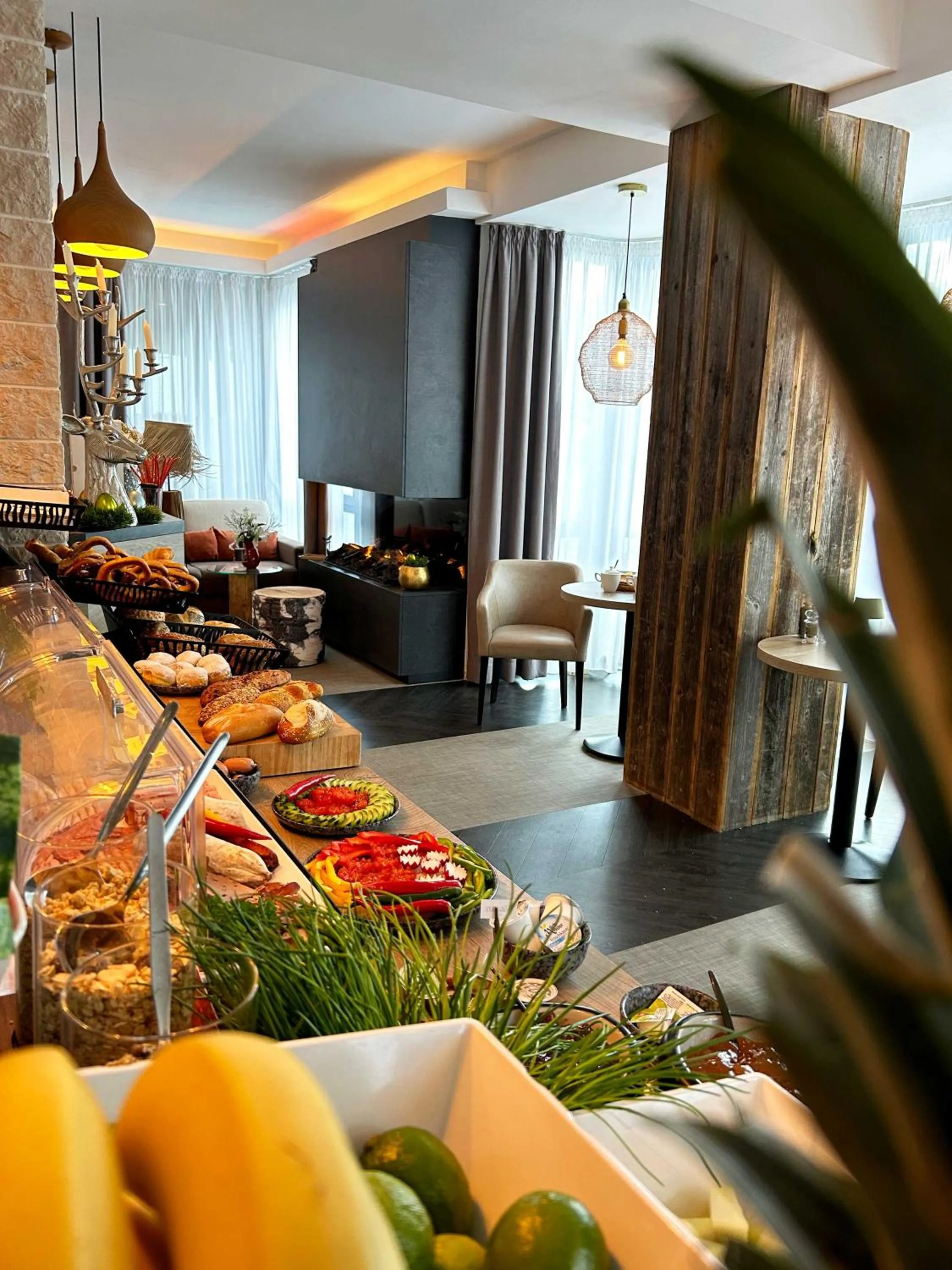 Buffet breakfast in Safranberg Hotel & Sauna