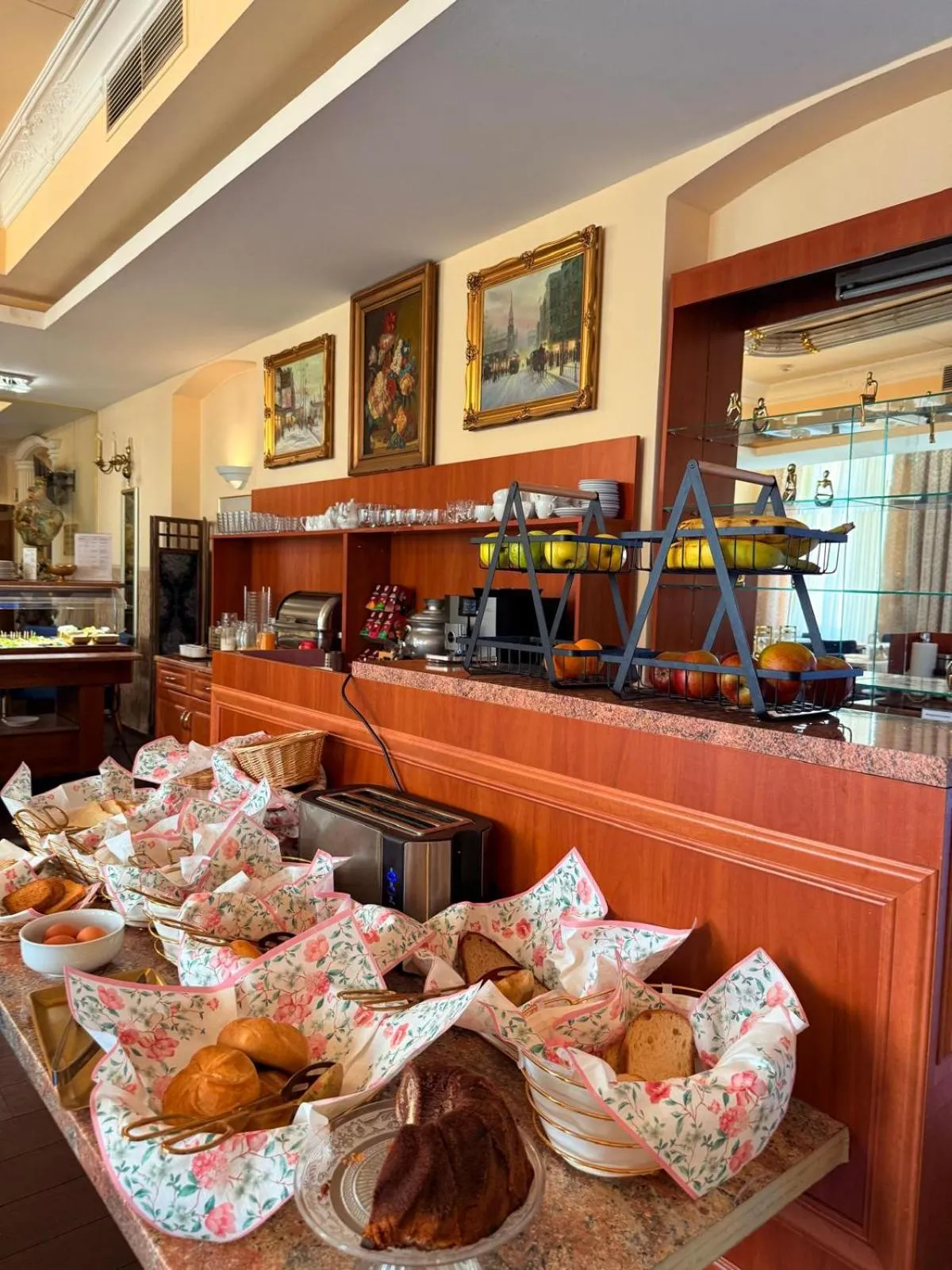 Breakfast in Hotel Pension Excellence