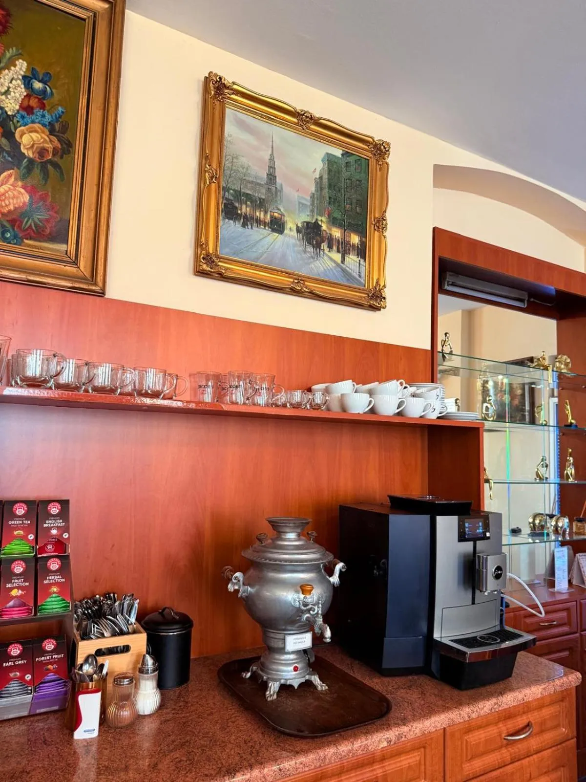 Breakfast in Hotel Pension Excellence