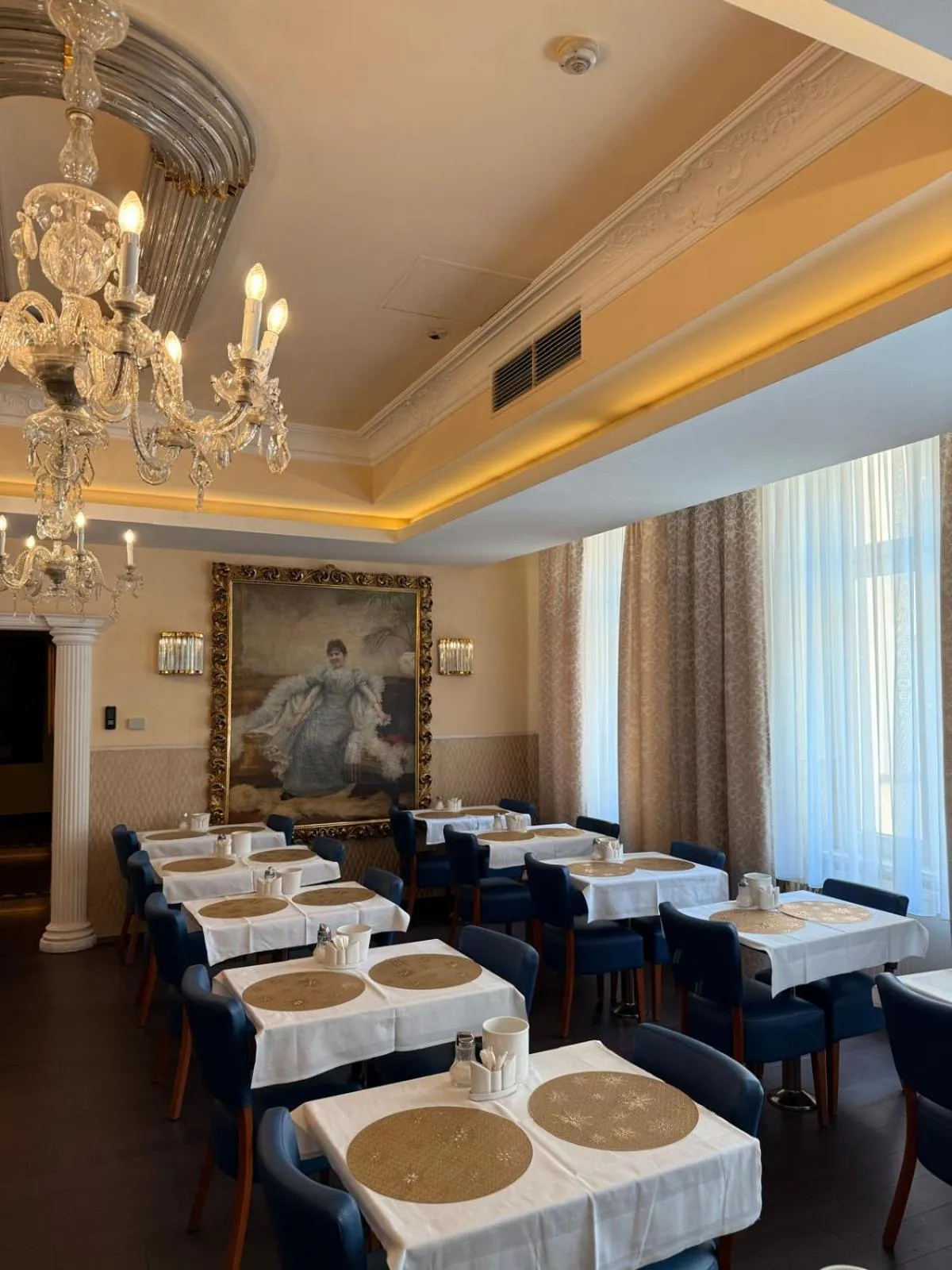 Breakfast in Hotel Pension Excellence