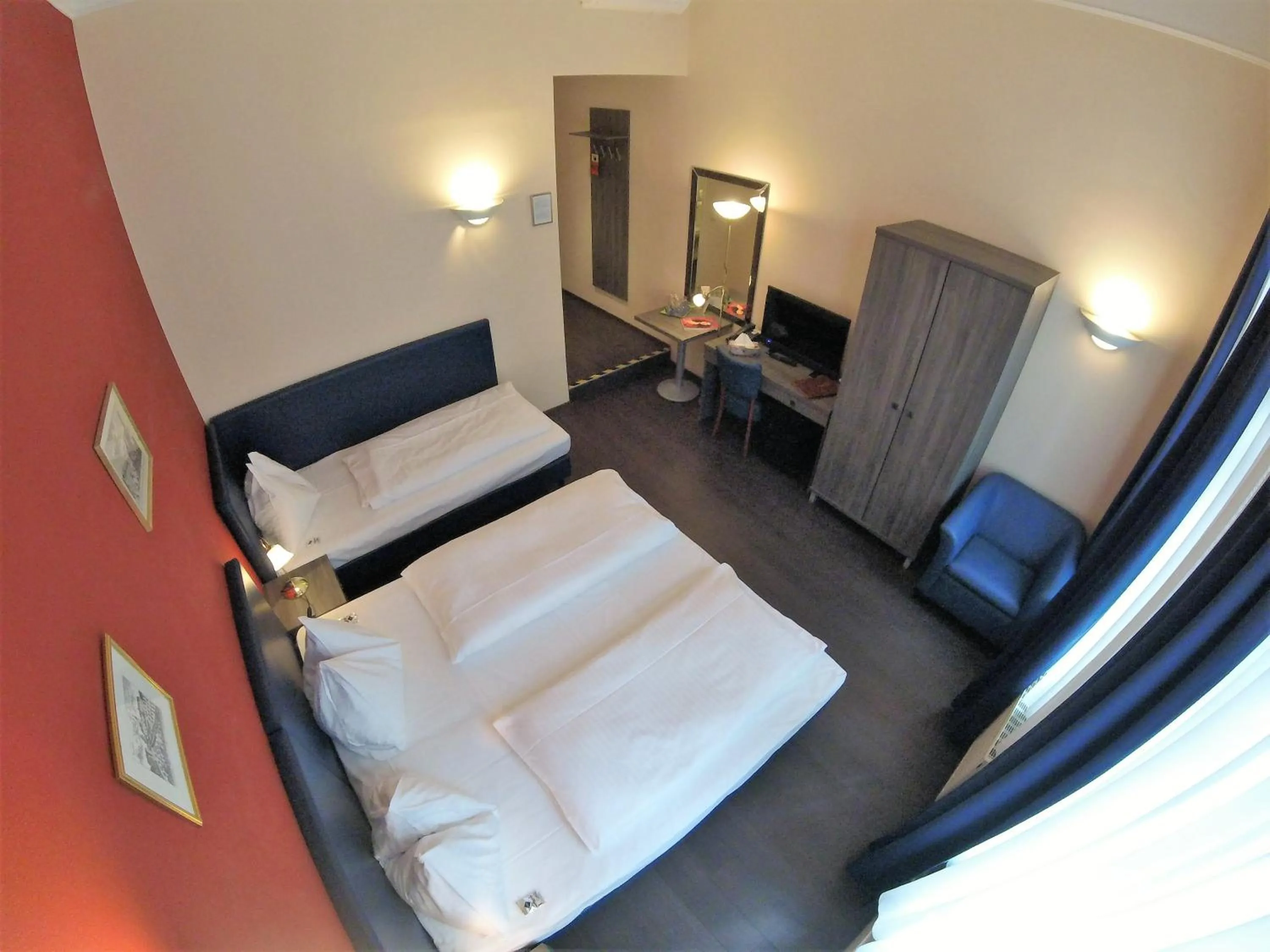 Photo of the whole room, Bed in Hotel Pension Excellence