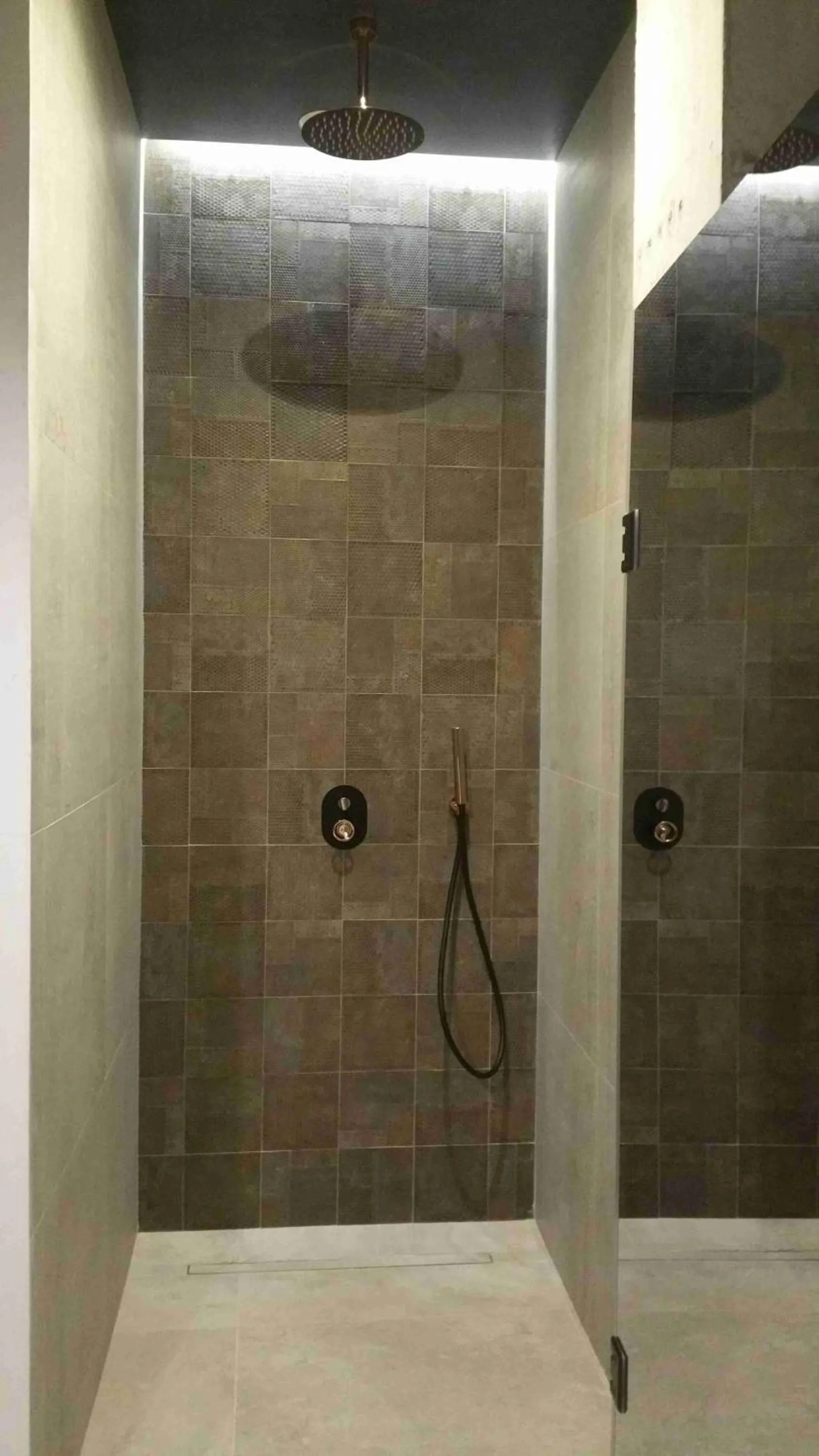 Shower in Murallas de Jayrán Hotel Boutique