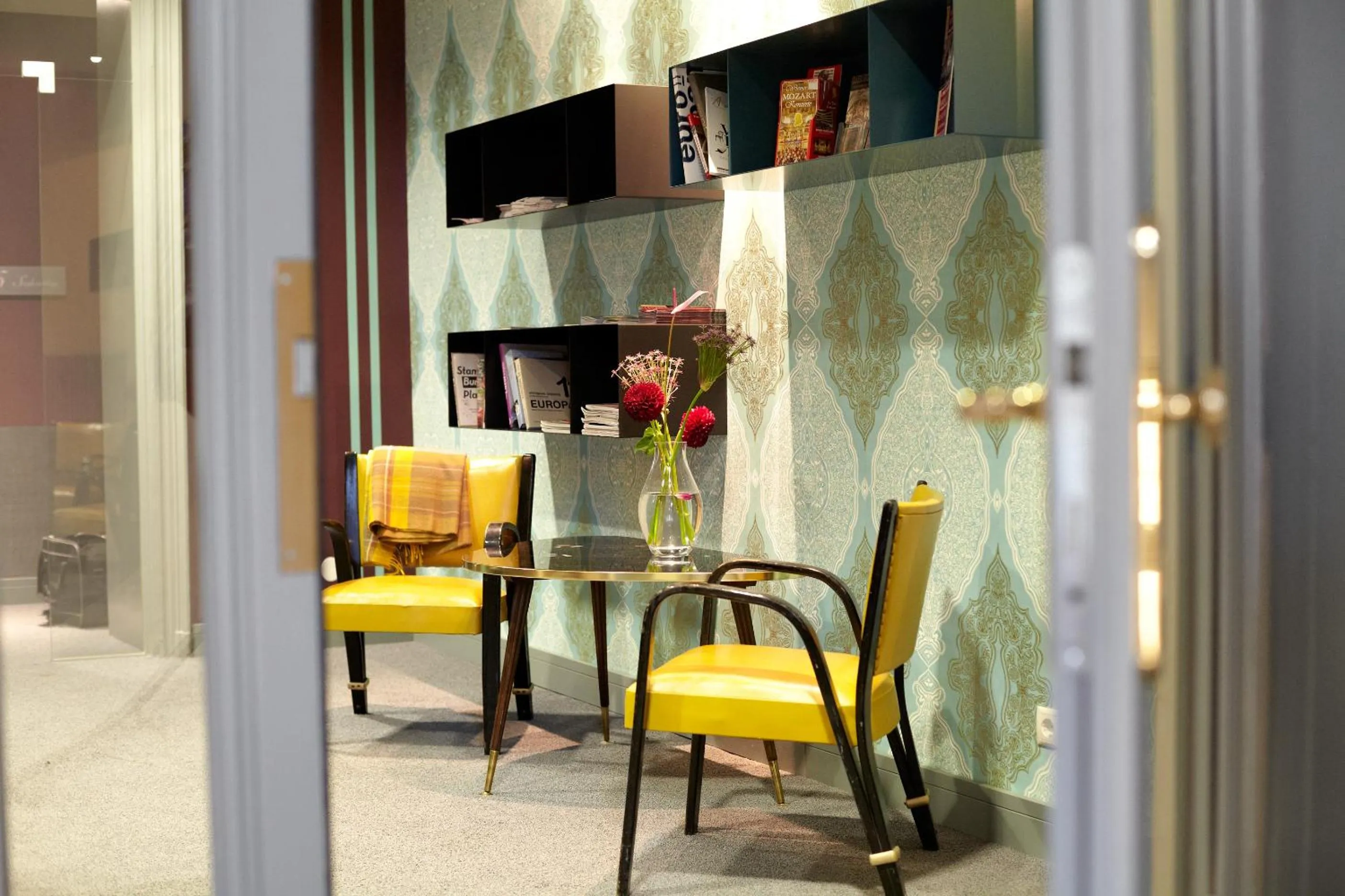 Decorative detail in Saint SHERMIN bed breakfast & champagne