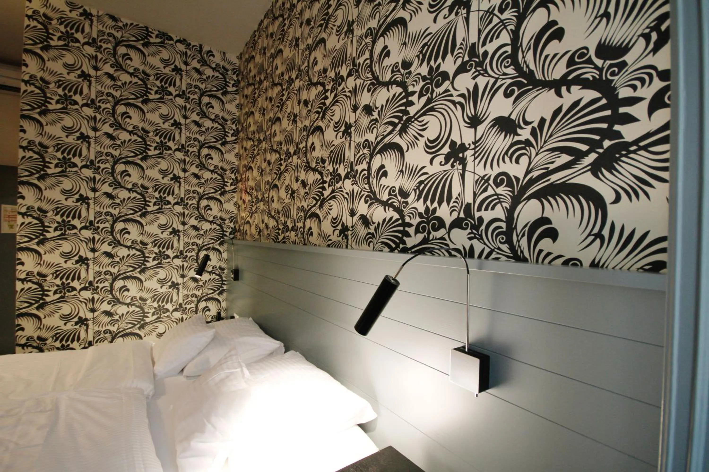 Bed in Saint SHERMIN bed breakfast & champagne