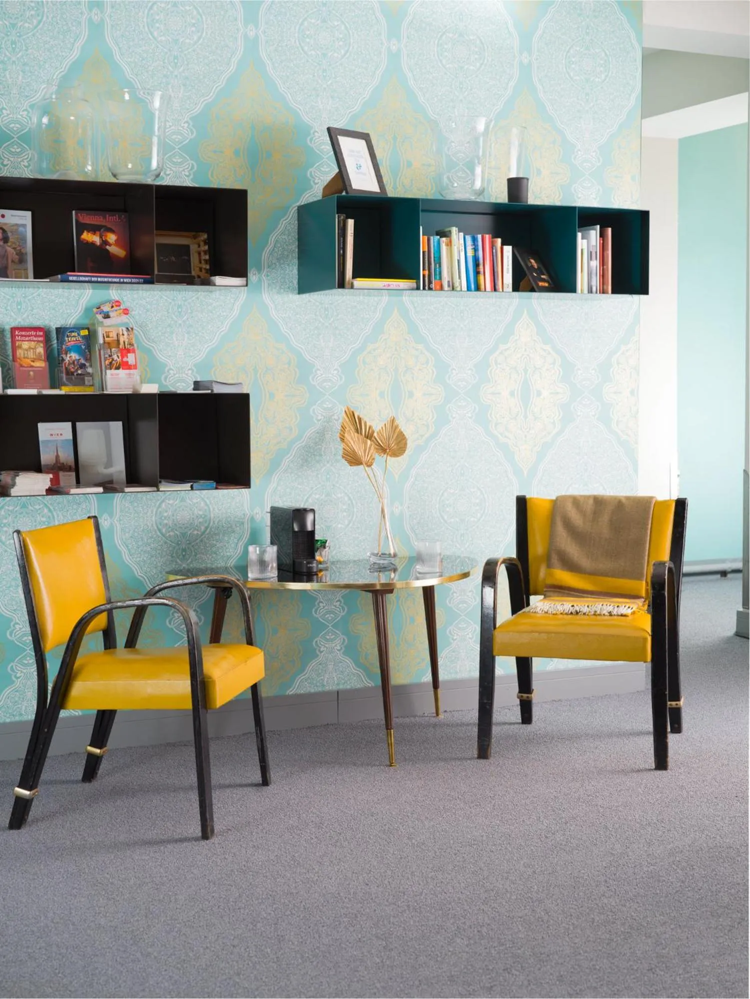 Seating area in Saint SHERMIN bed breakfast & champagne