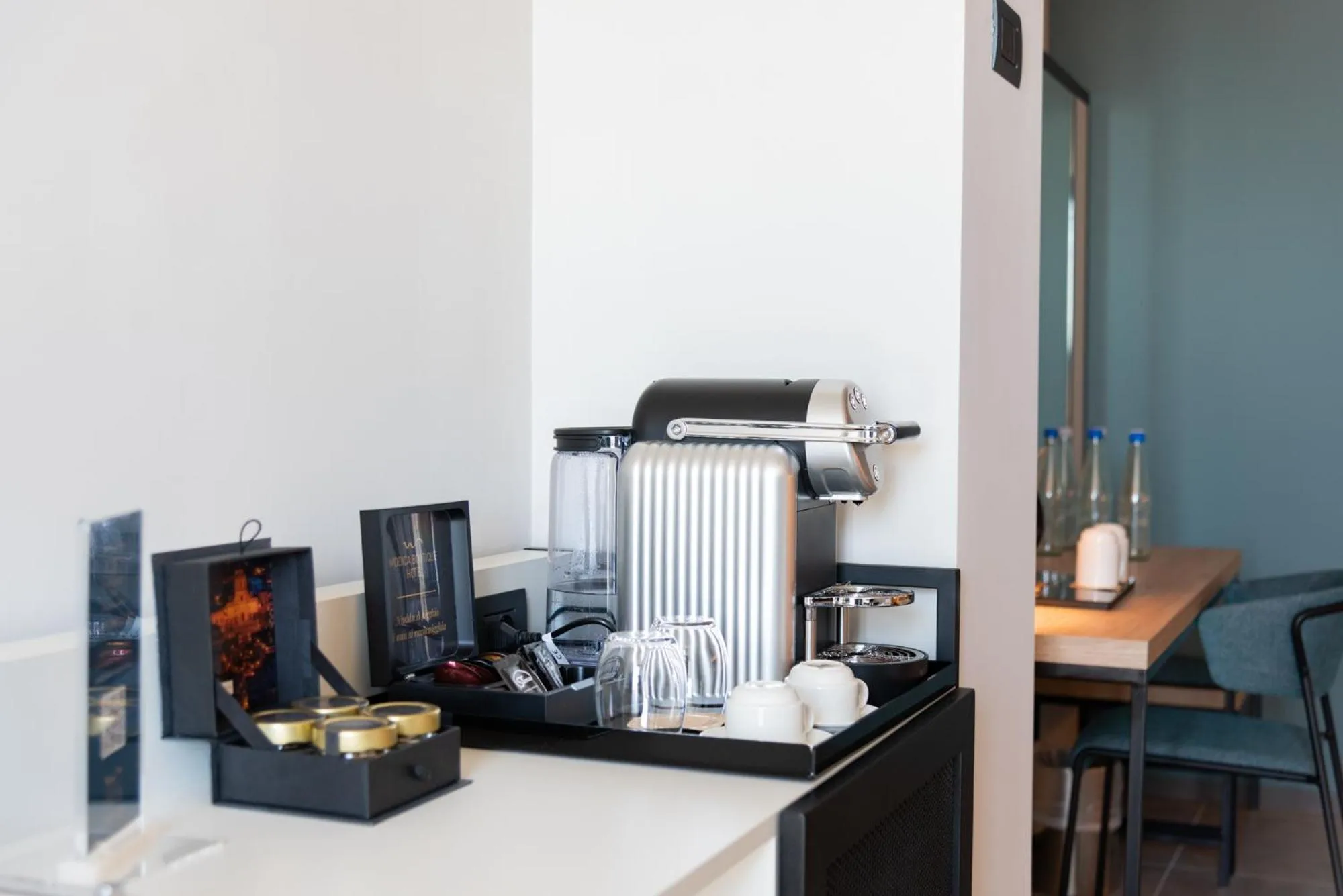 Coffee/tea facilities in Modica Boutique Hotel