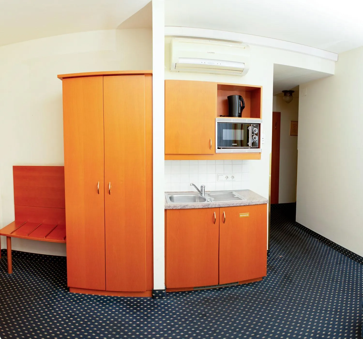 Kitchen or kitchenette in Suite Hotel 900 m zur Oper