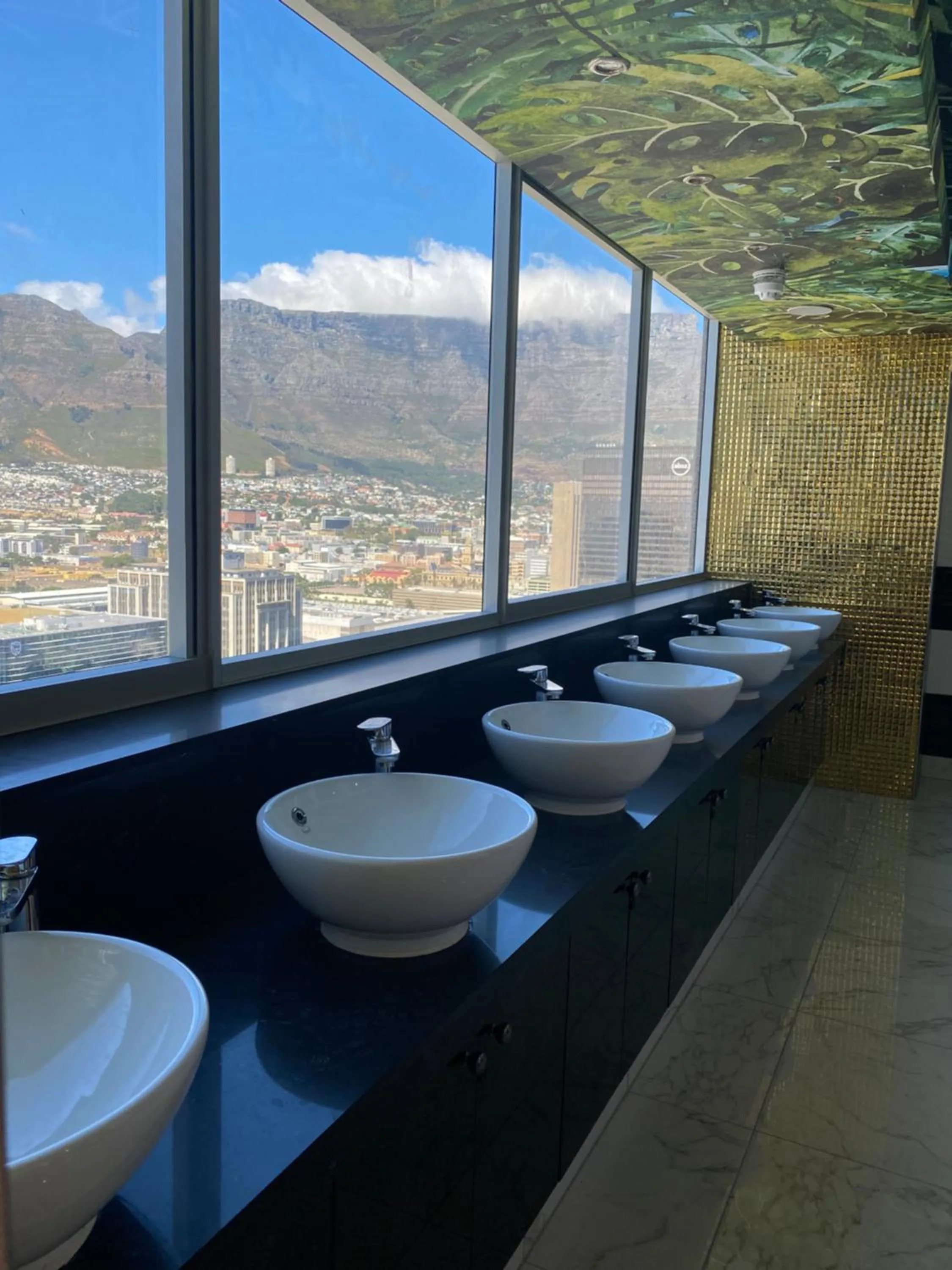 Toilet in Hotel Sky Cape Town