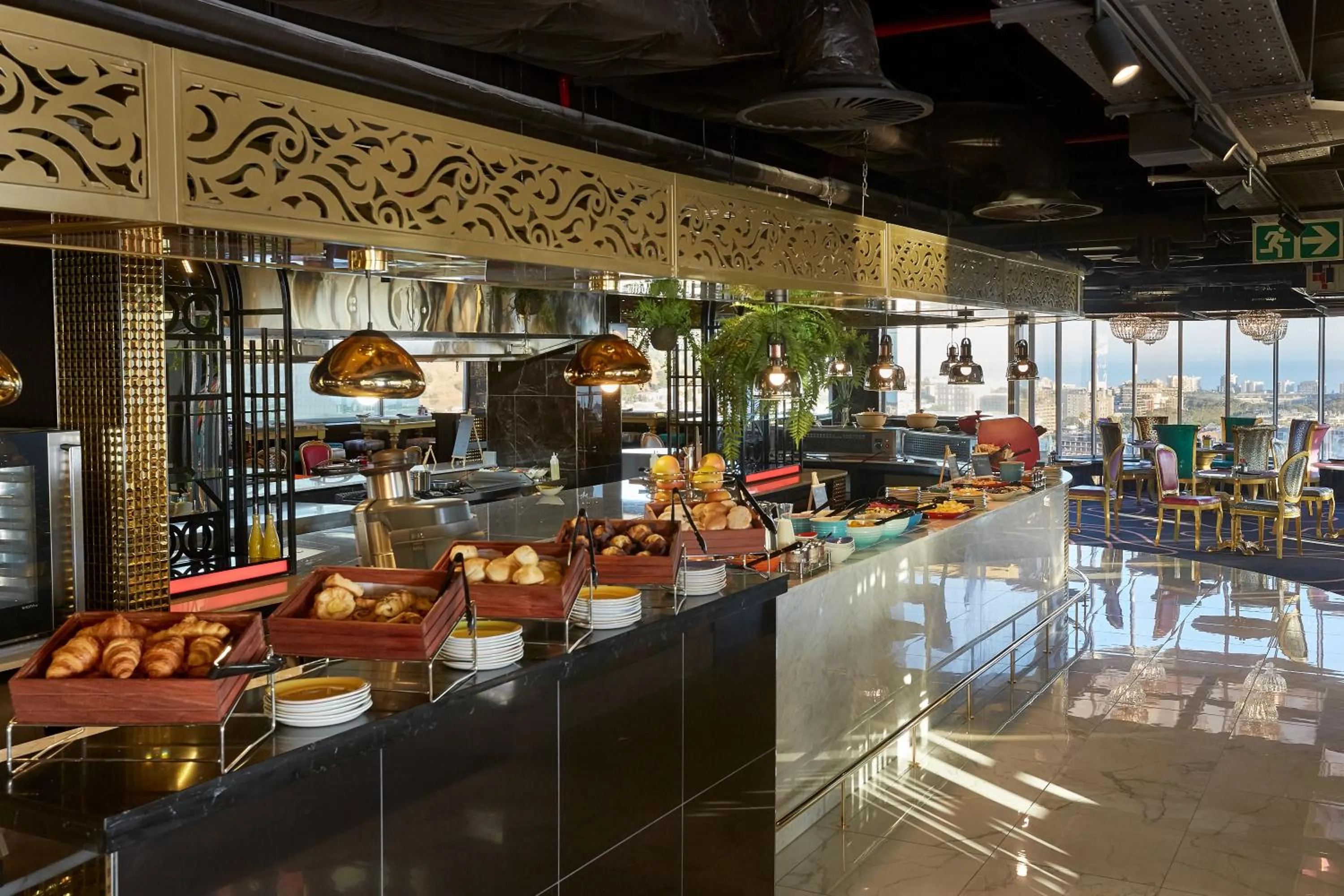 Breakfast in Hotel Sky Cape Town