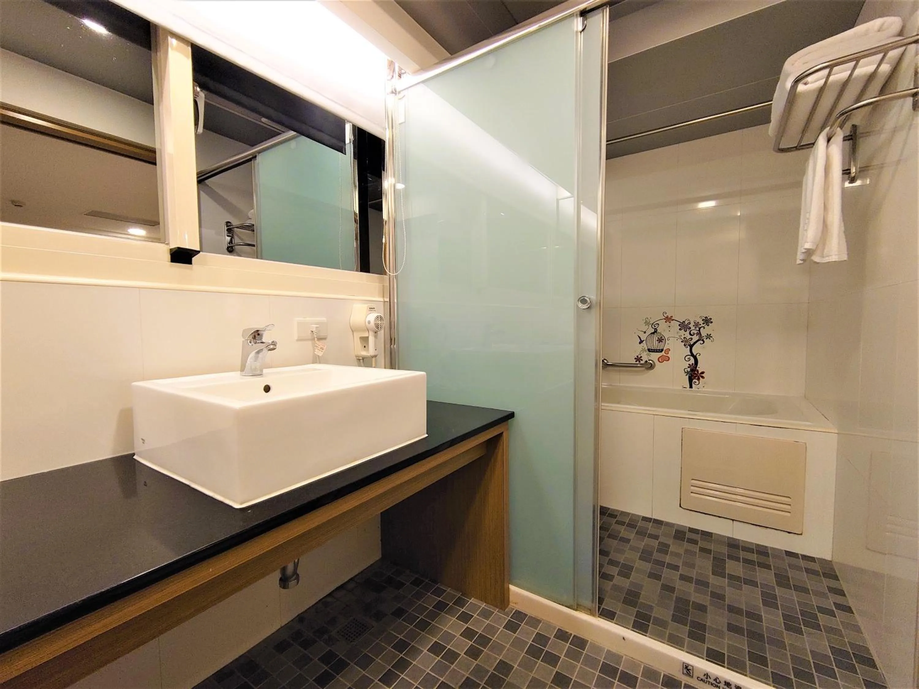 Bathroom in Hub Hotel Ximen Inn