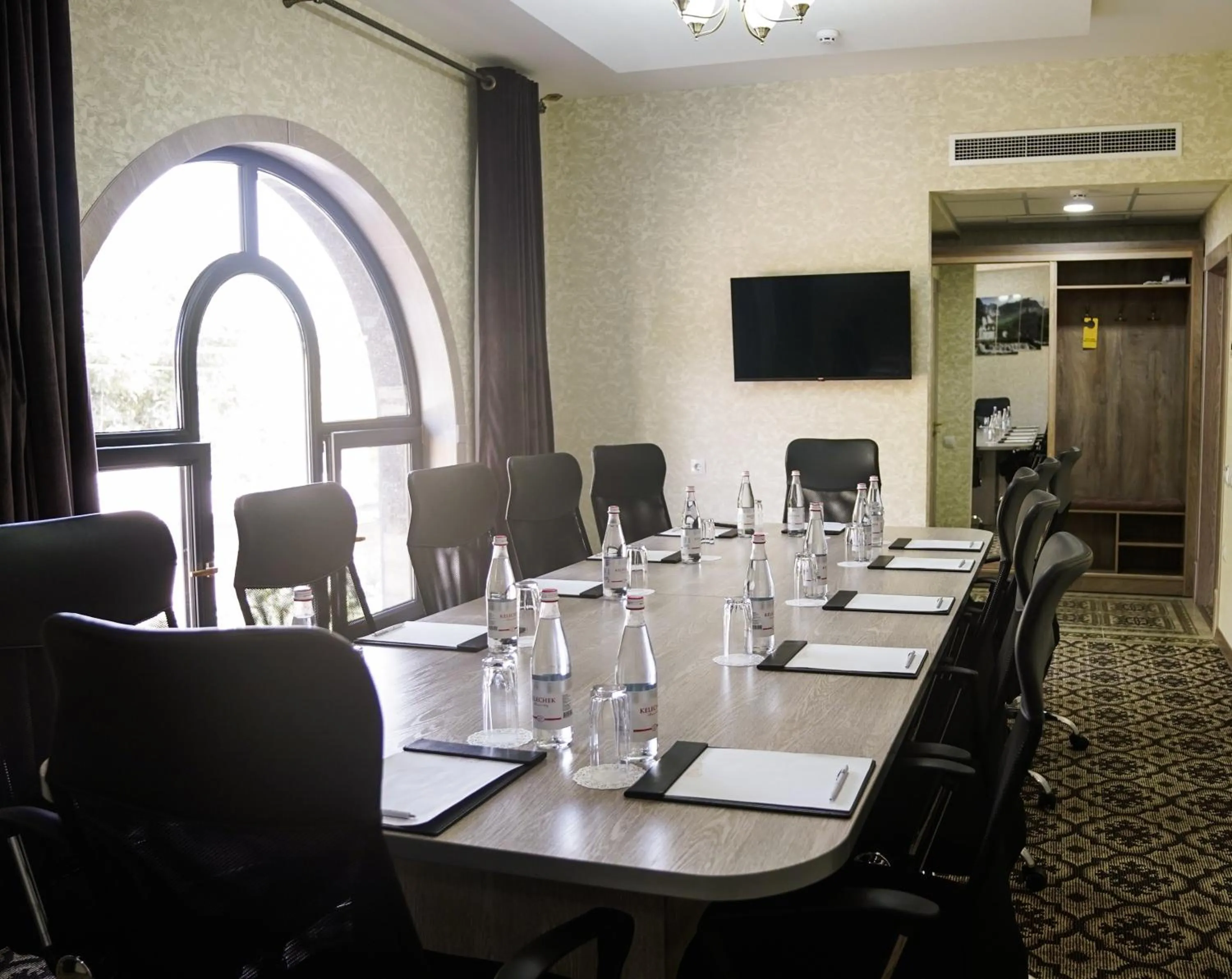 Meeting/conference room in Level Hotel