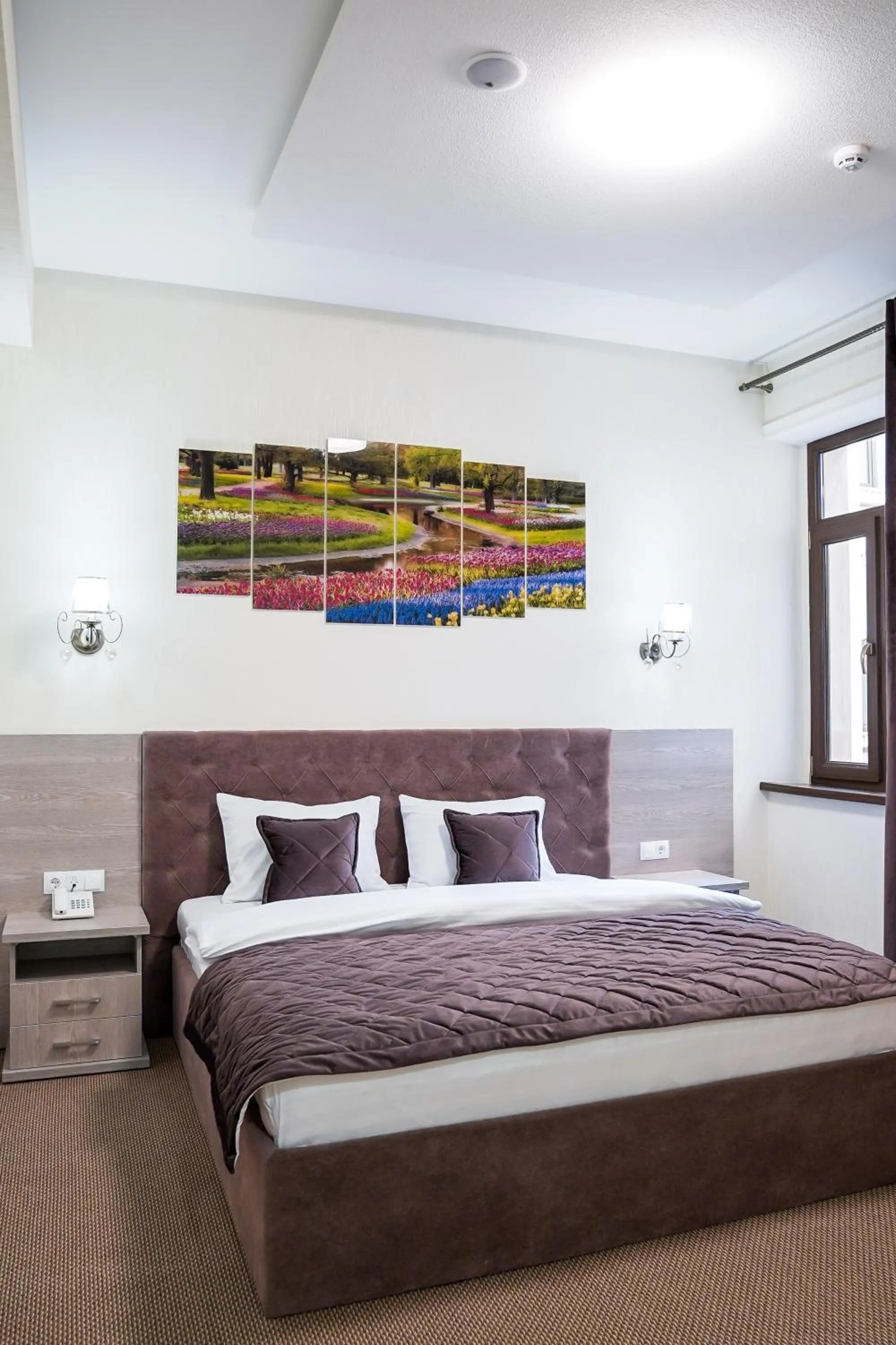 Photo of the whole room, Bed in Level Hotel