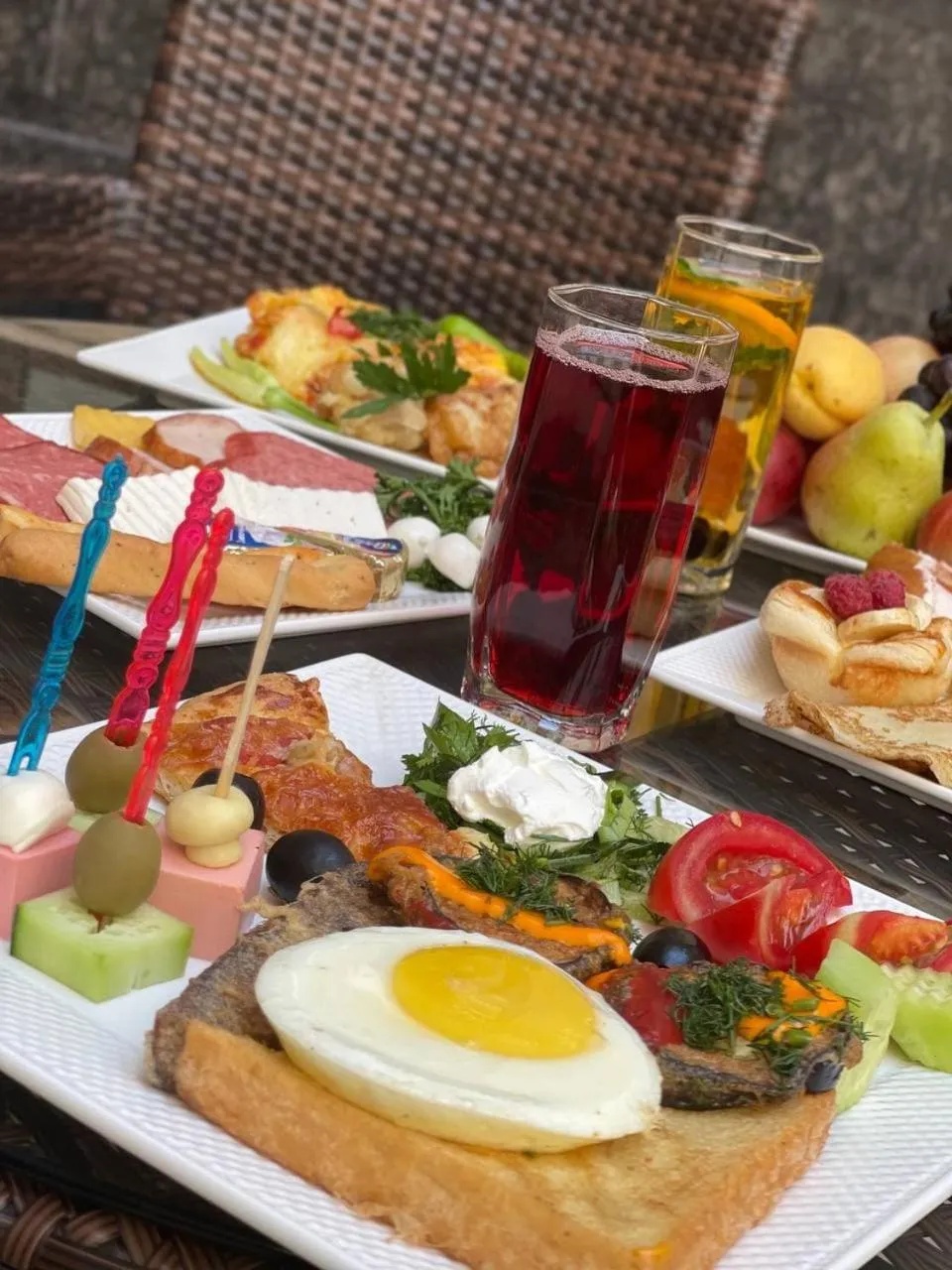 Breakfast in Level Hotel