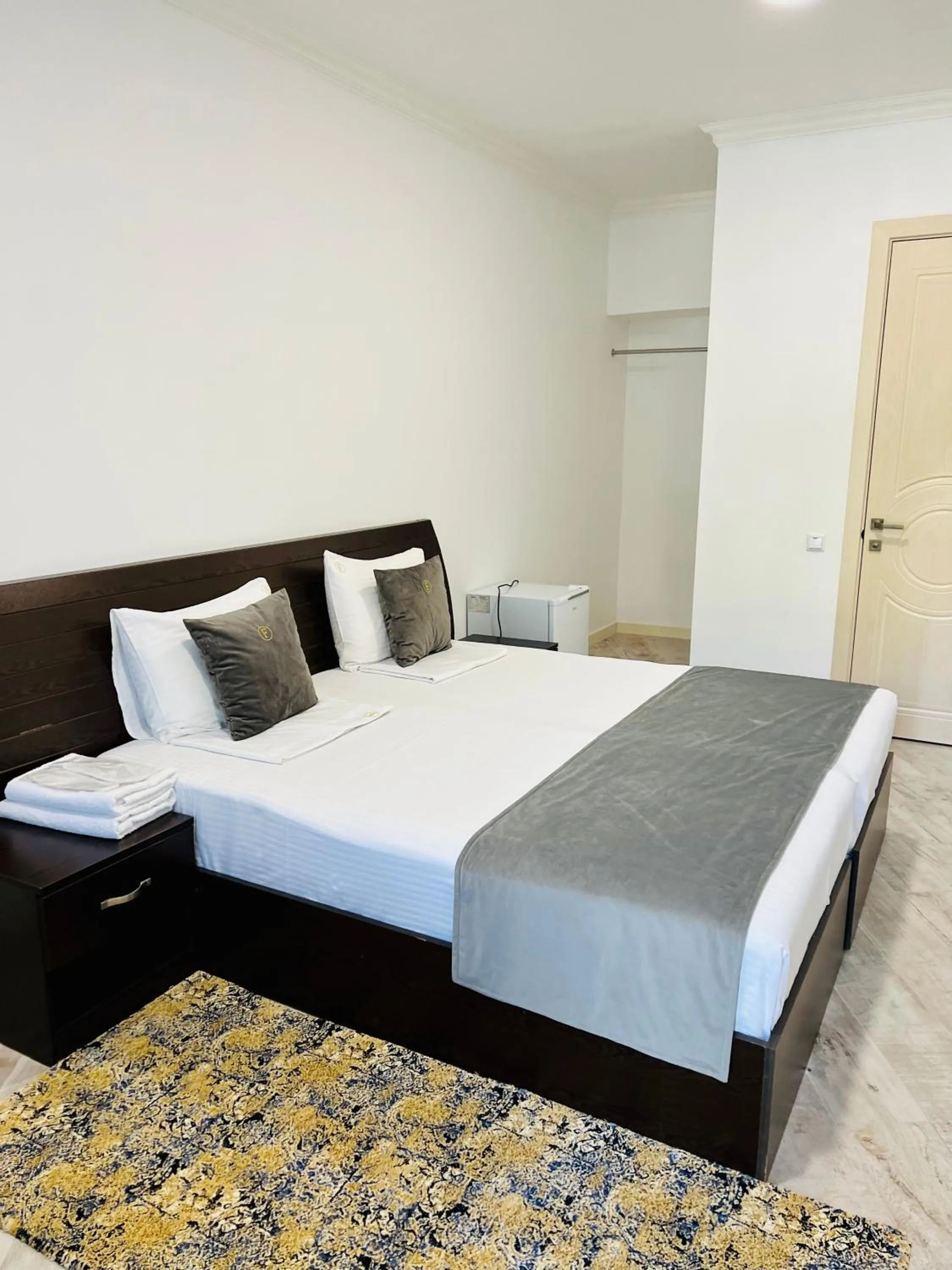 Bedroom, Bed in Grand Fortune Hotel