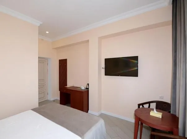 Bedroom, Bed in Grand Fortune Hotel