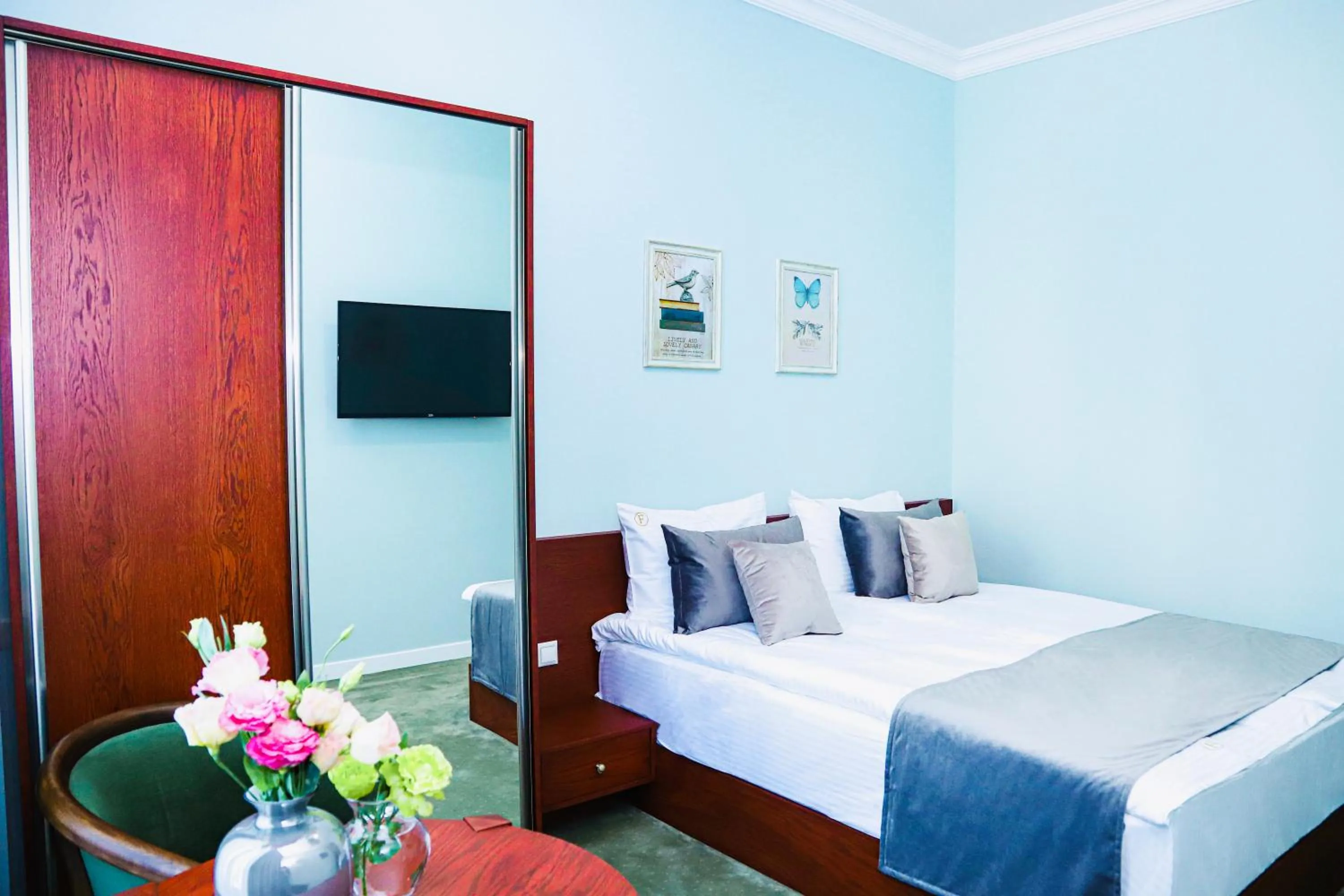 Photo of the whole room, Bed in Grand Fortune Hotel