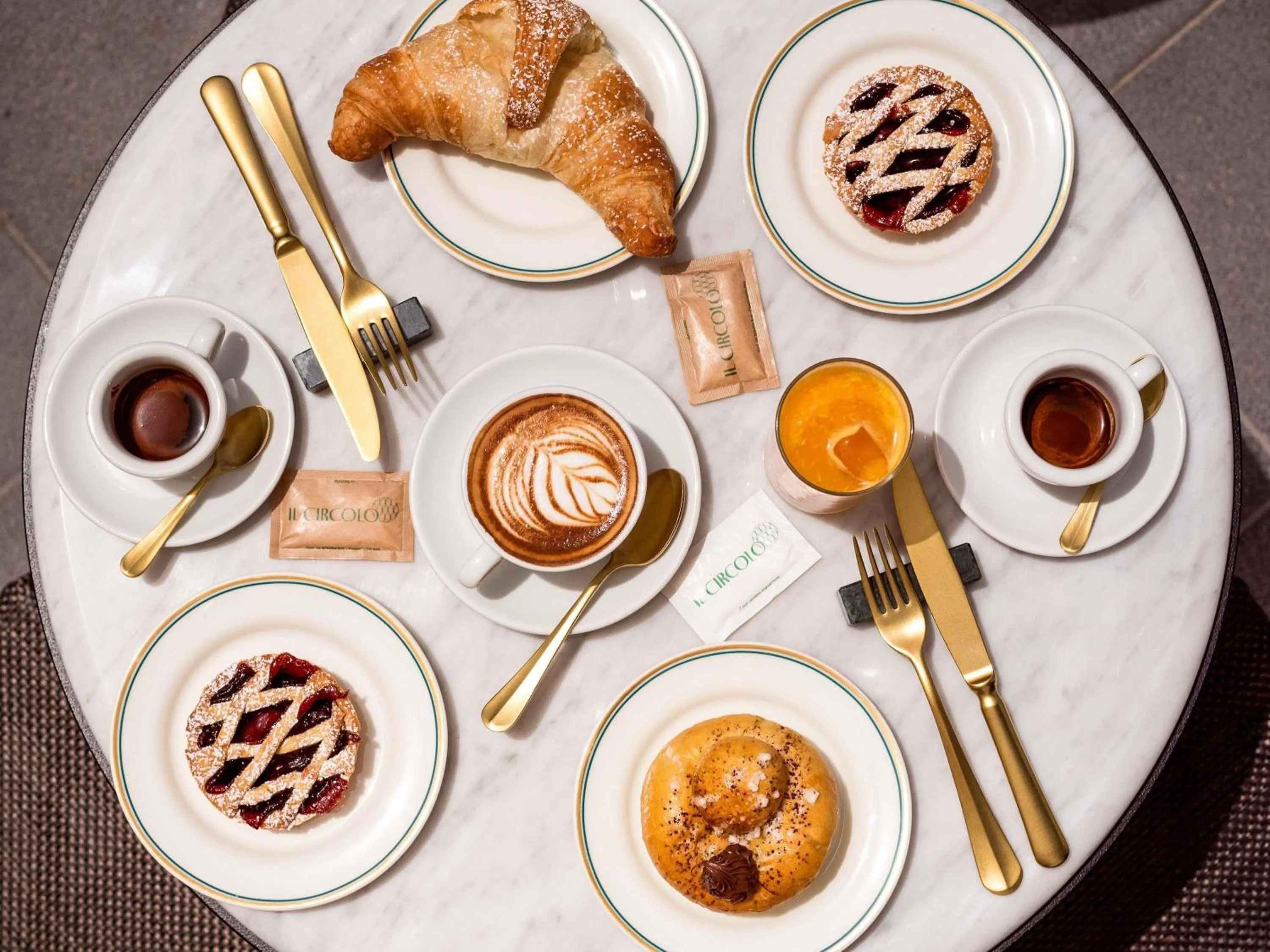 Breakfast in Habita79 Hotel Pompeii - MGallery Collection