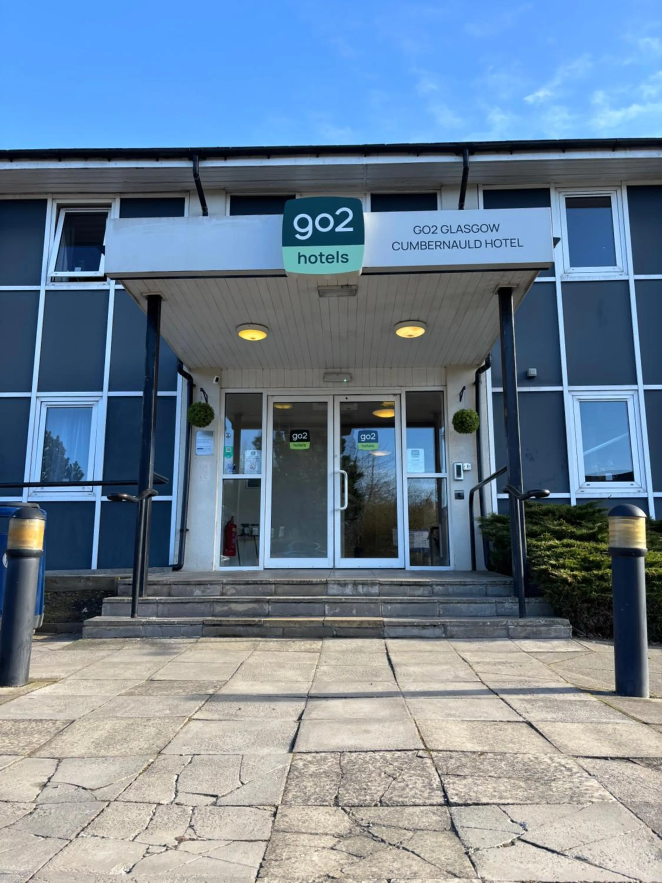 Property building in go2 Glasgow Cumbernauld Hotel - Free Parking and Pet Friendly