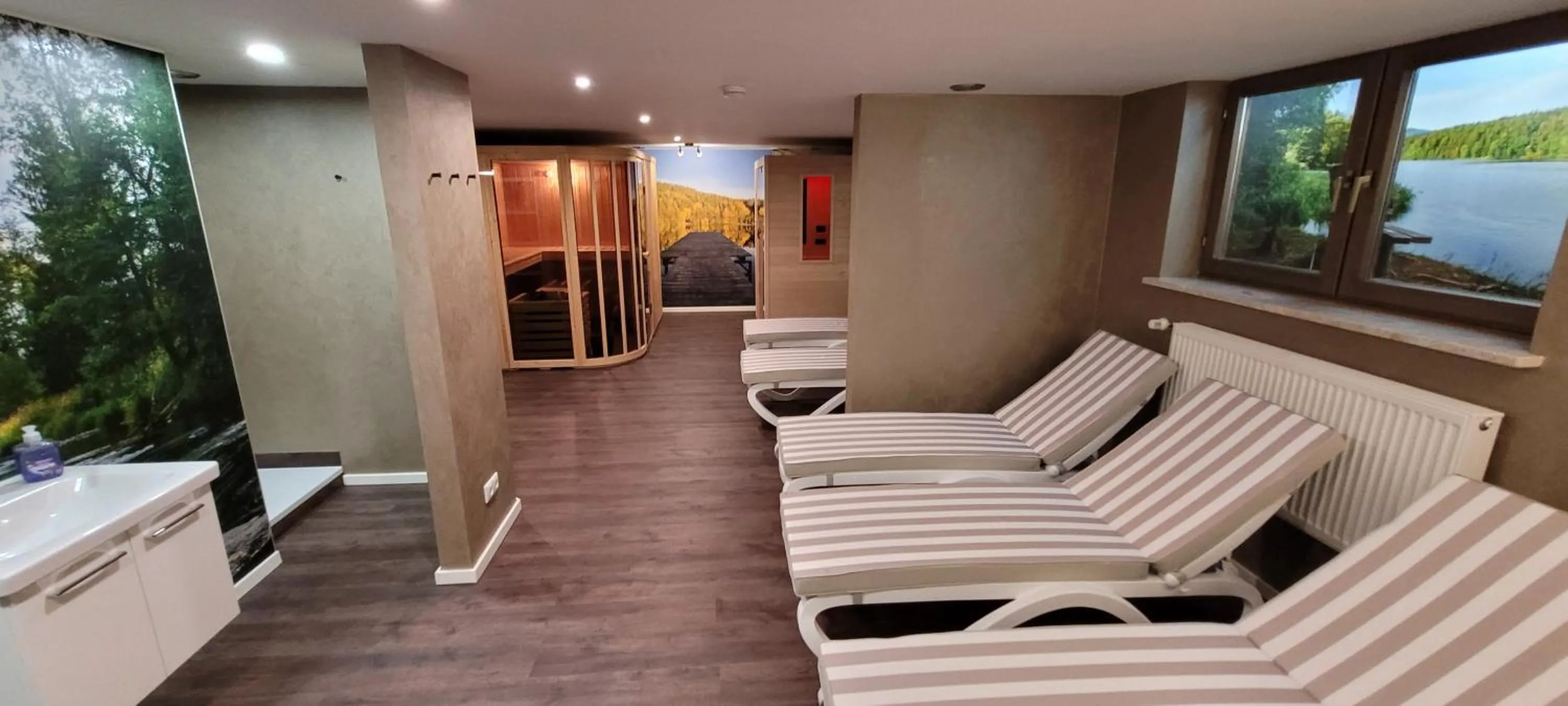 Sauna in BayVista Lodge - Studios & Apartments