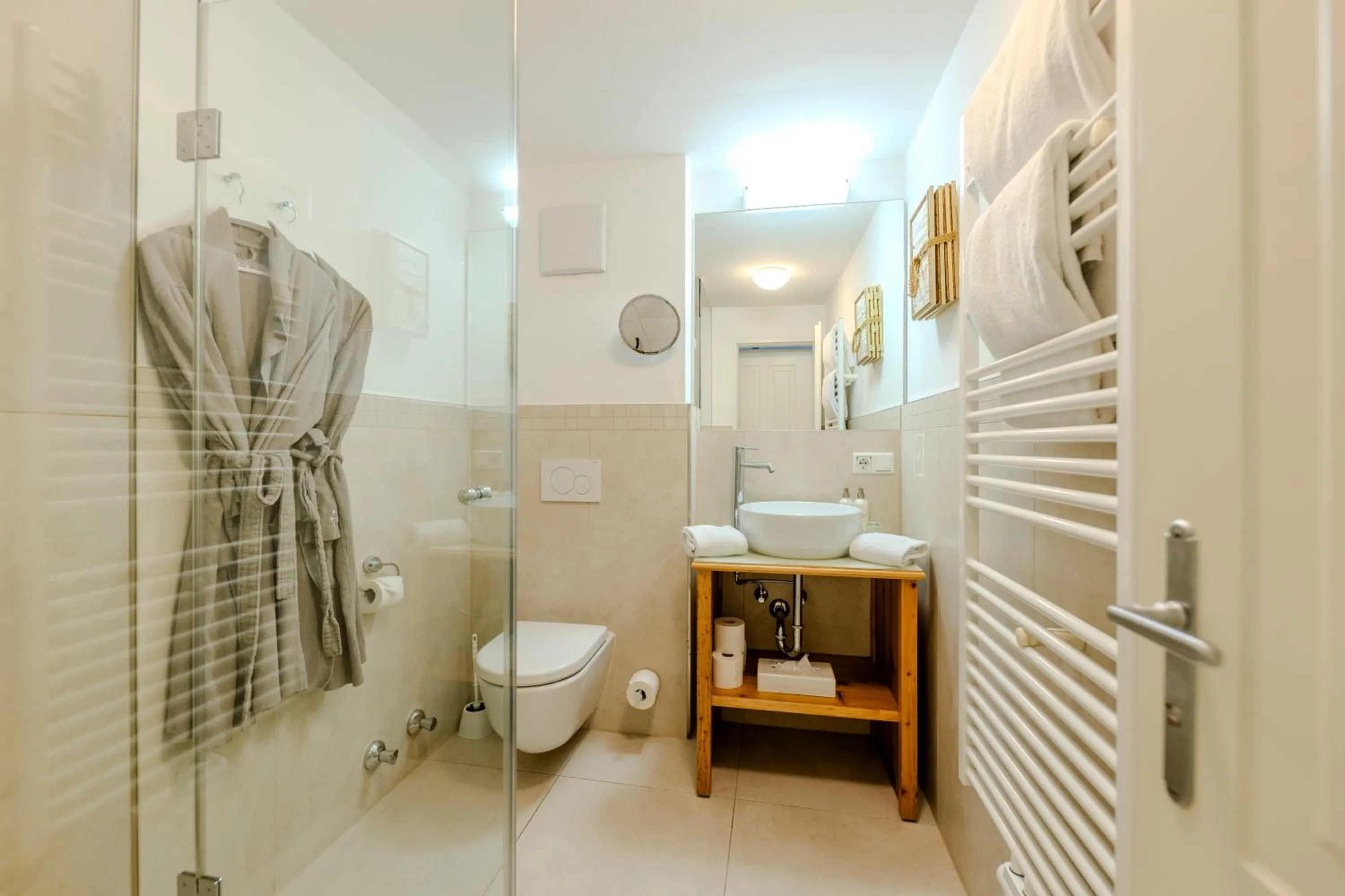 Shower in Boutiquehotel Amadeus