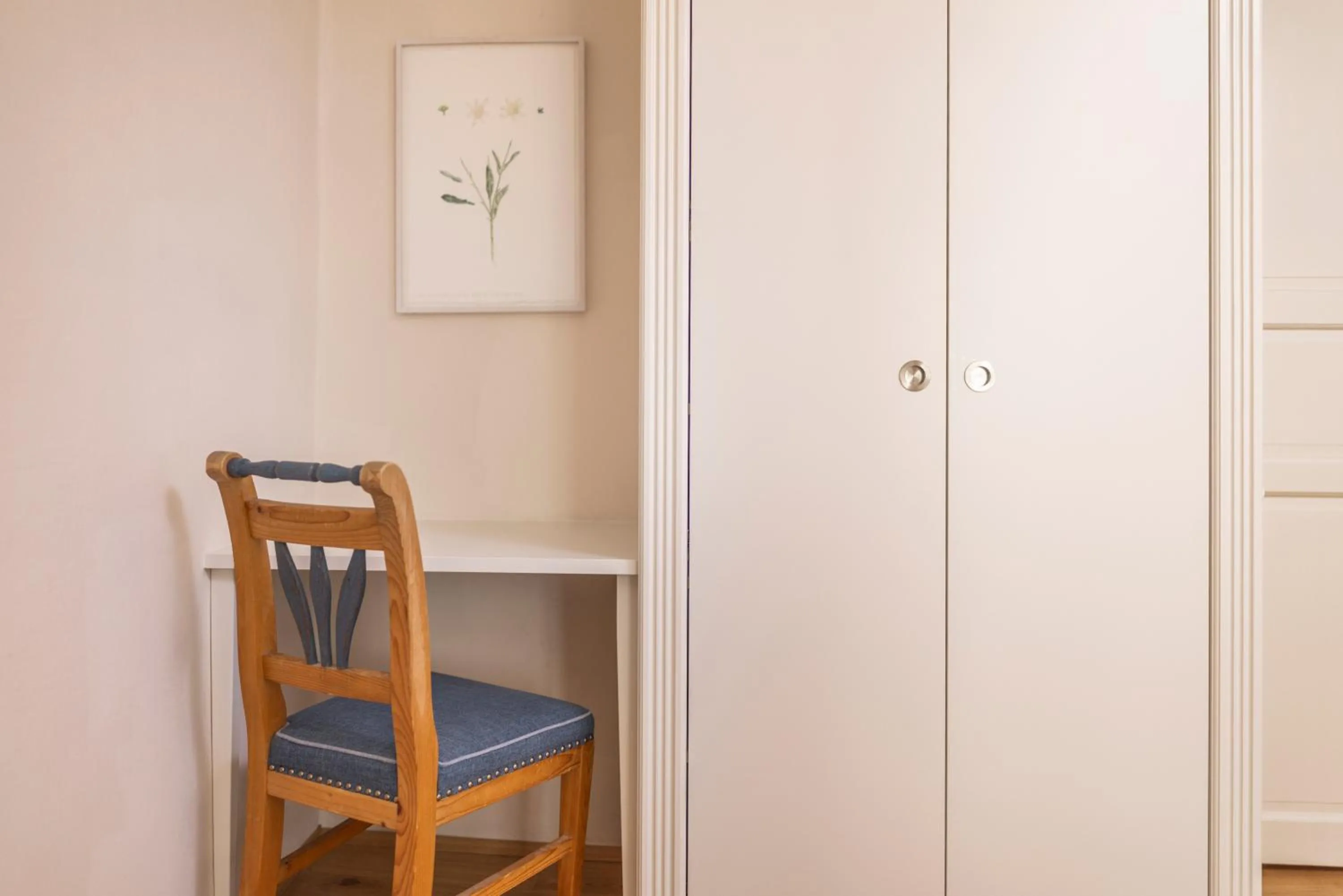 wardrobe in Boutiquehotel Amadeus