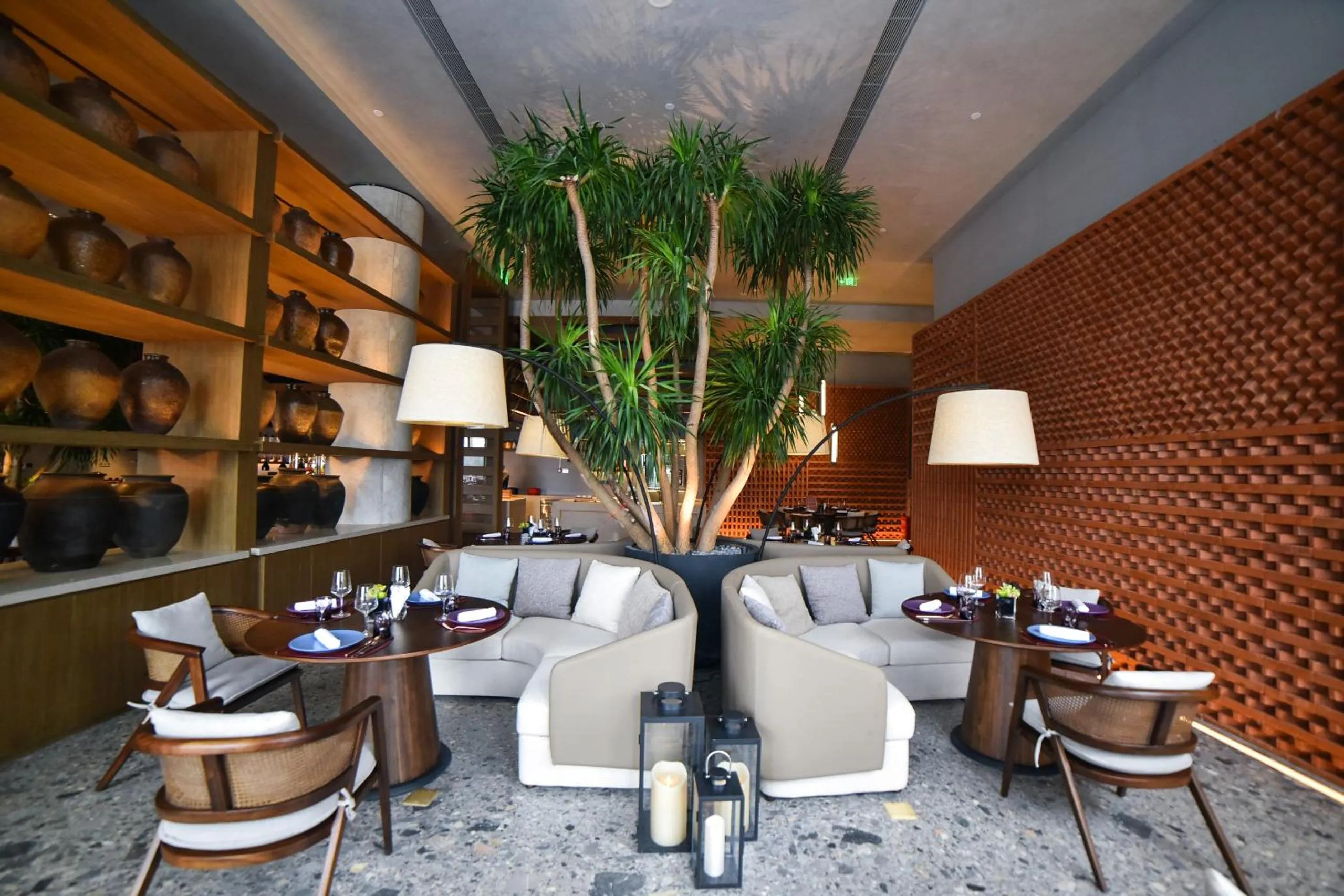 Restaurant/places to eat in DongFengYun Hotel Mi'Le - MGallery Collection