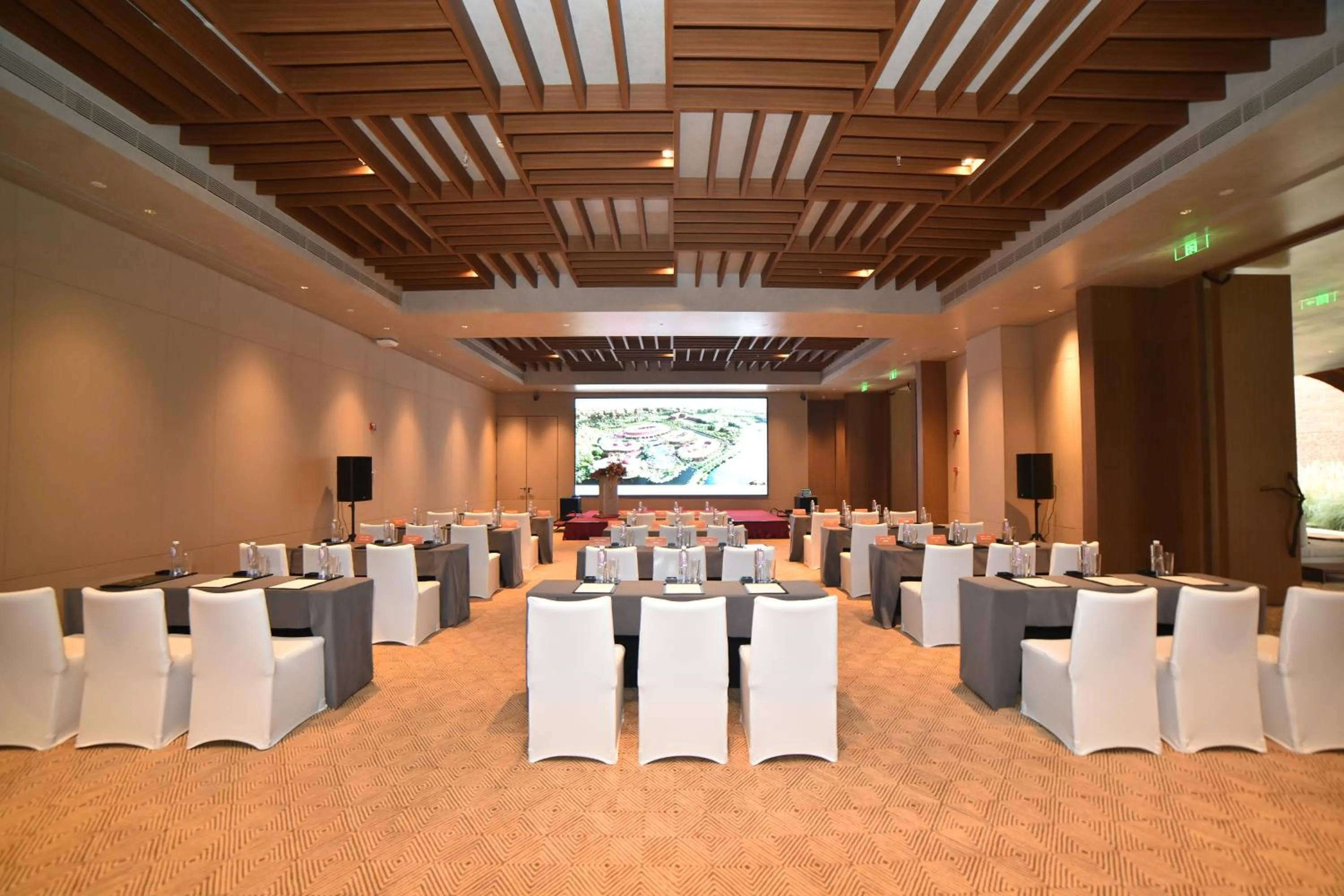 Property building in DongFengYun Hotel Mi'Le - MGallery Collection