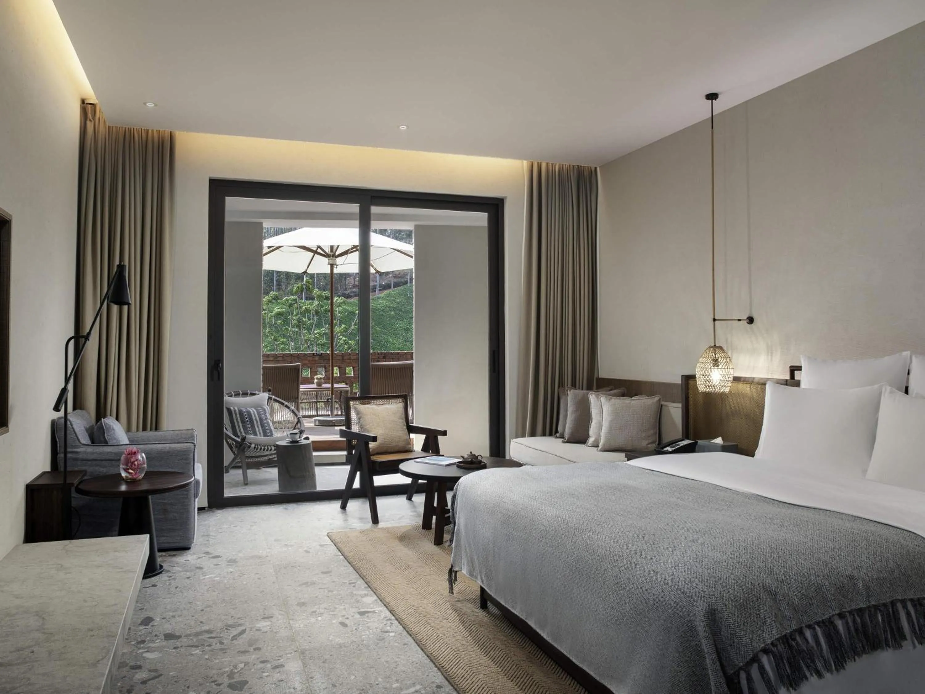 Bedroom, Bed in DongFengYun Hotel Mi'Le - MGallery Collection