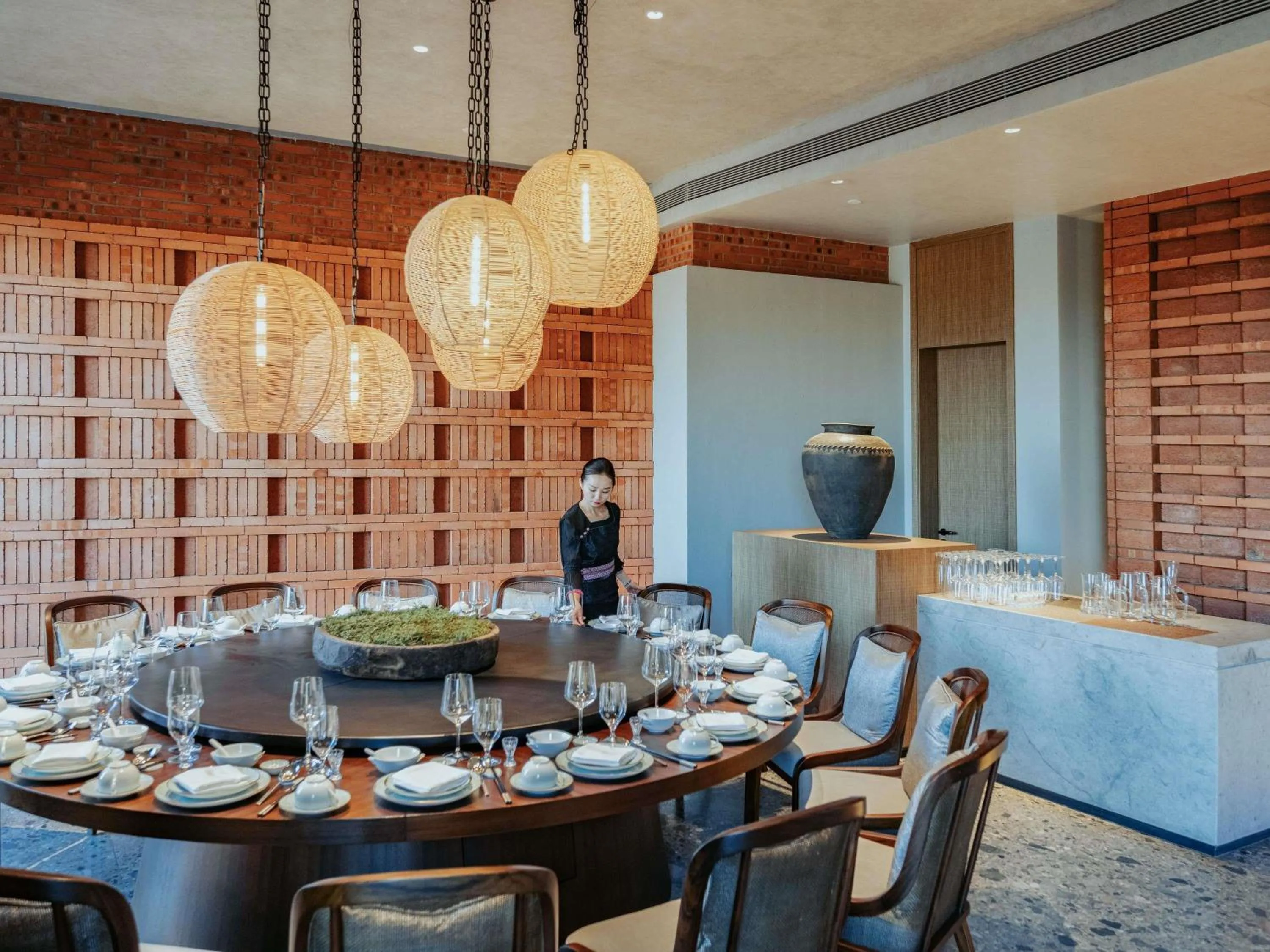 Restaurant/places to eat in DongFengYun Hotel Mi'Le - MGallery Collection